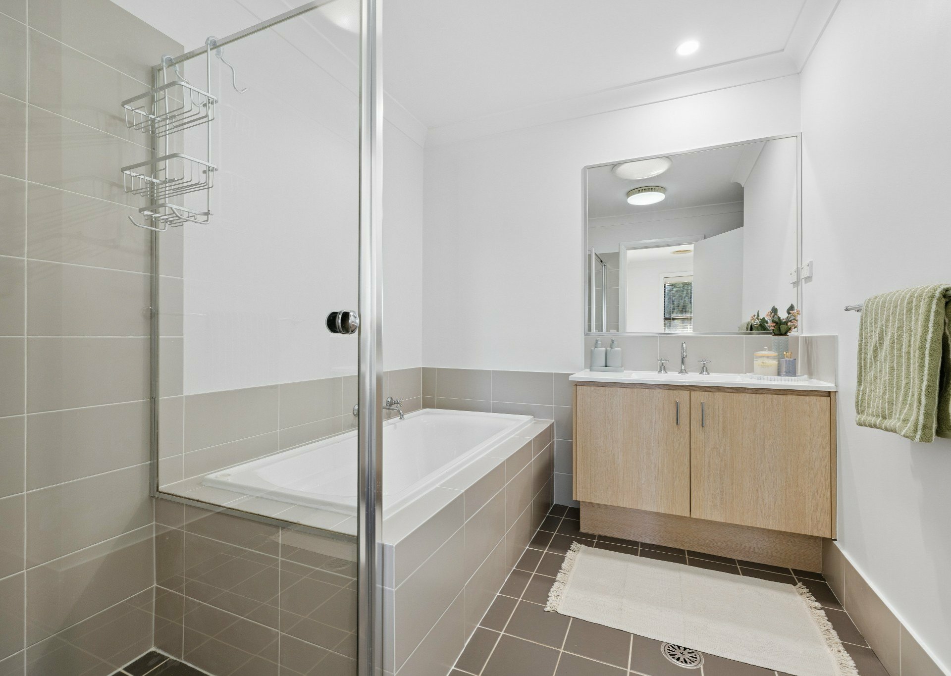 15 Hadlow Avenue — photo 8 of 12