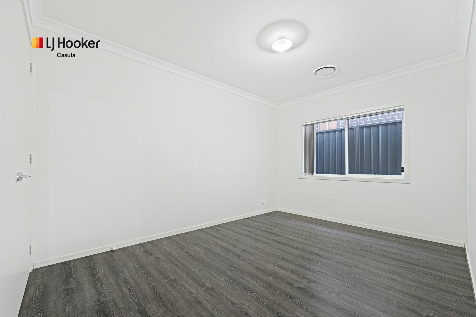 119 Leppington House Drive — photo 7 of 10