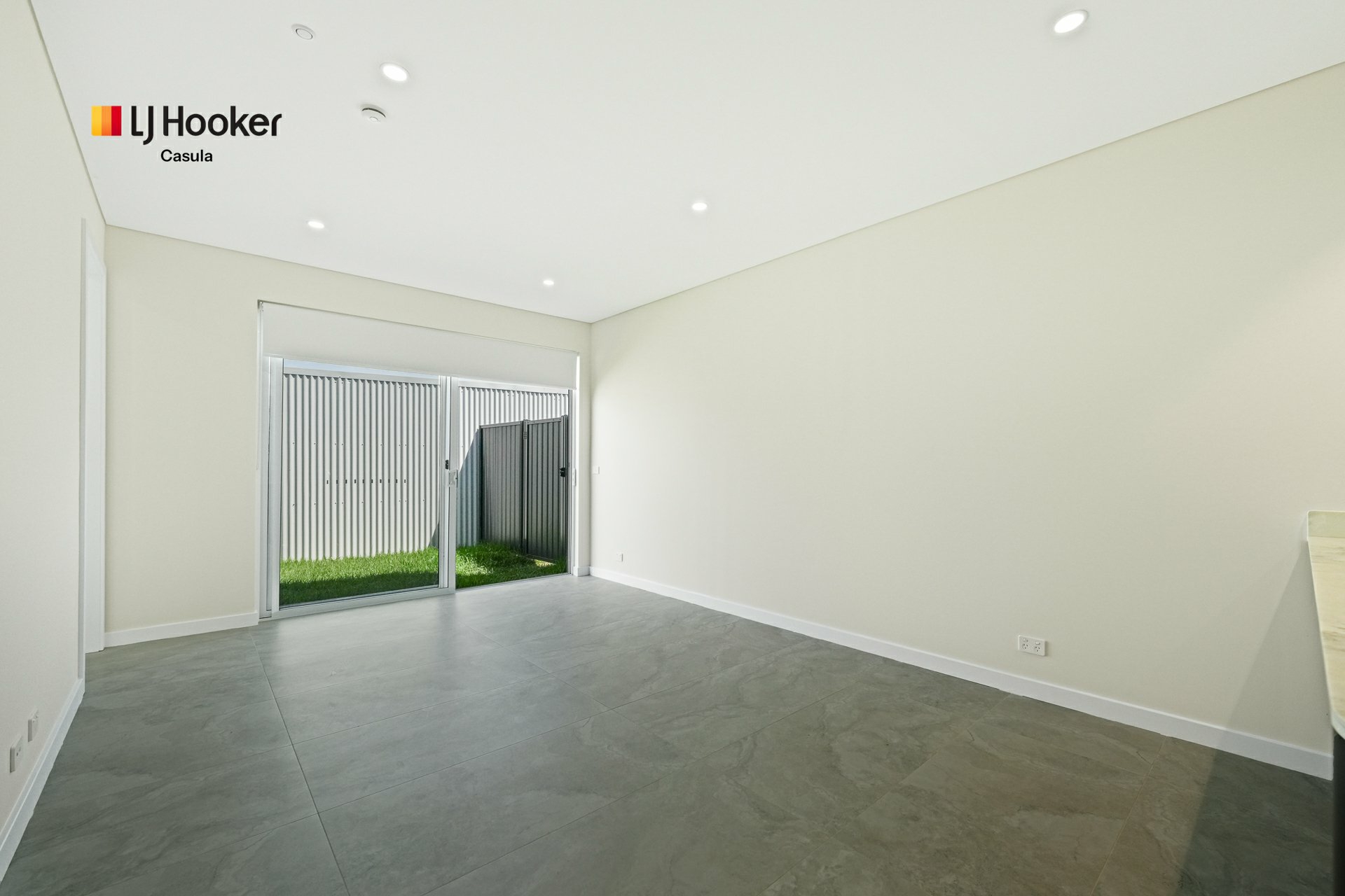46A Bulmann Avenue — photo 2 of 5