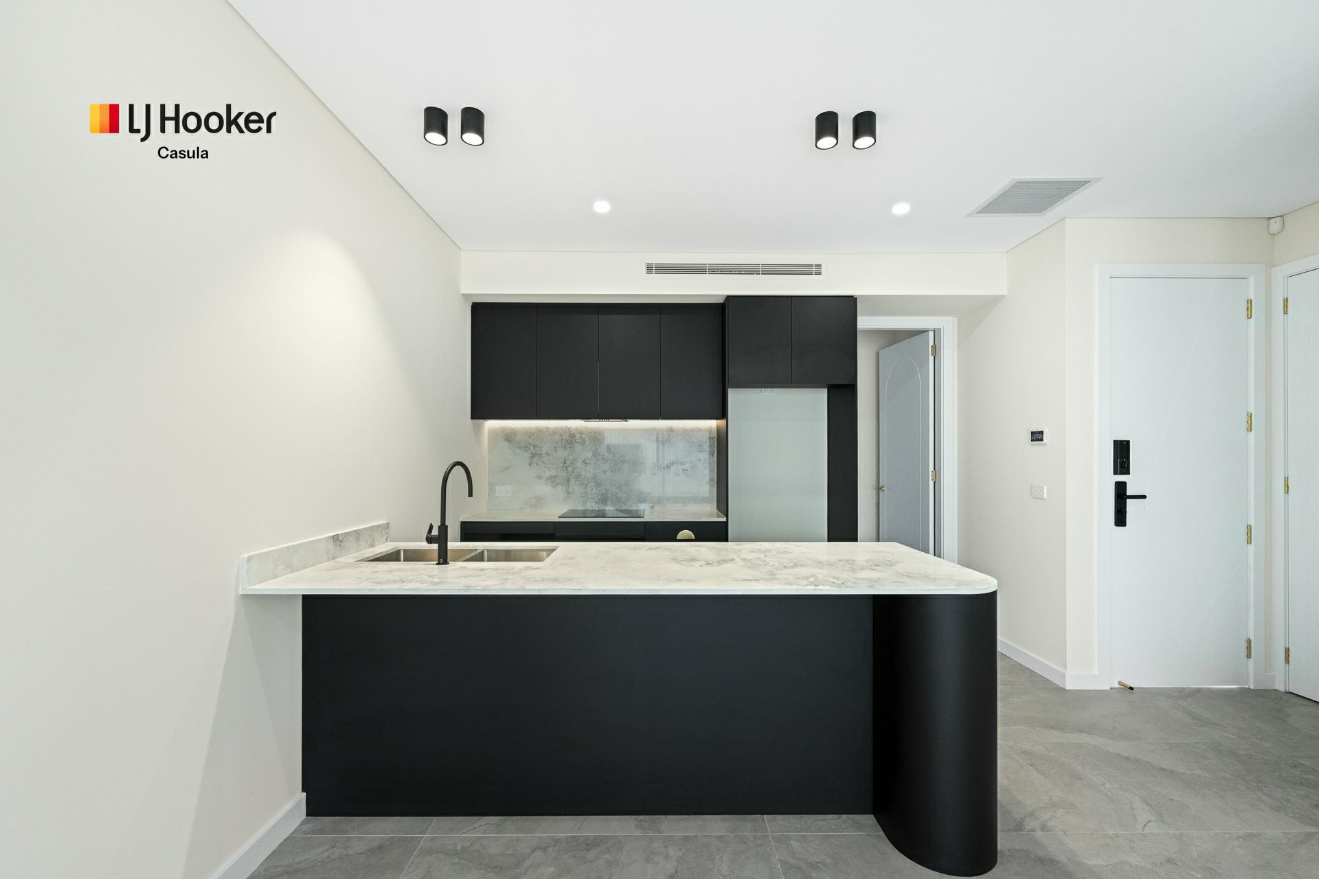46A Bulmann Avenue — photo 3 of 5