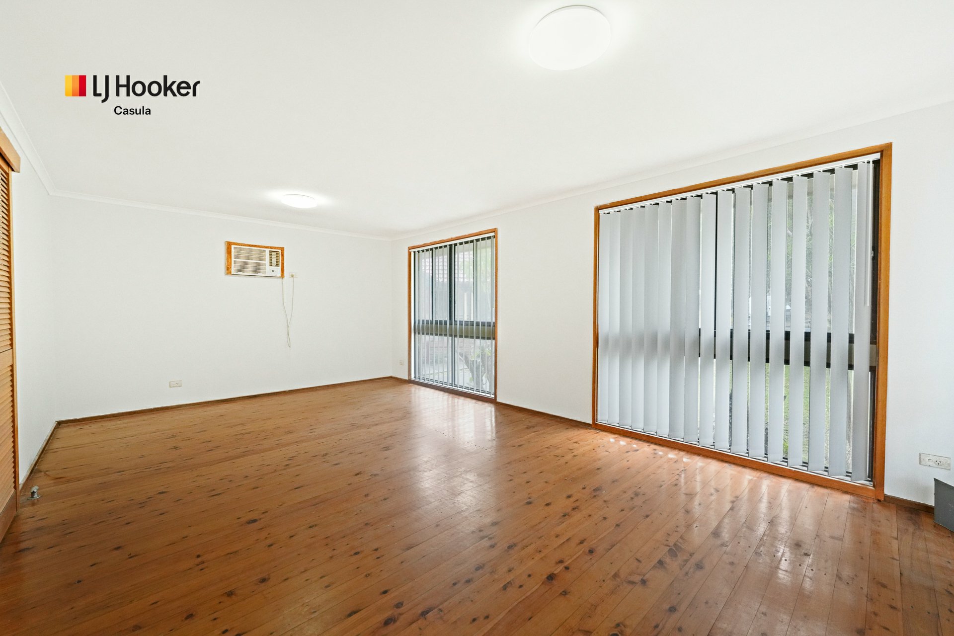 35 Warragamba Crescent — photo 2 of 9