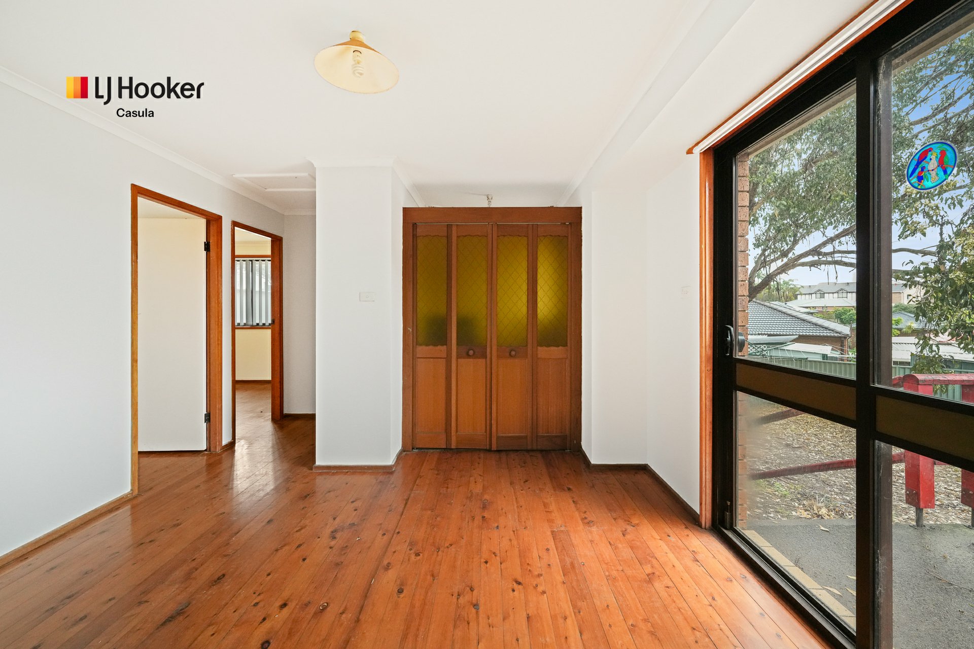 35 Warragamba Crescent — photo 4 of 9