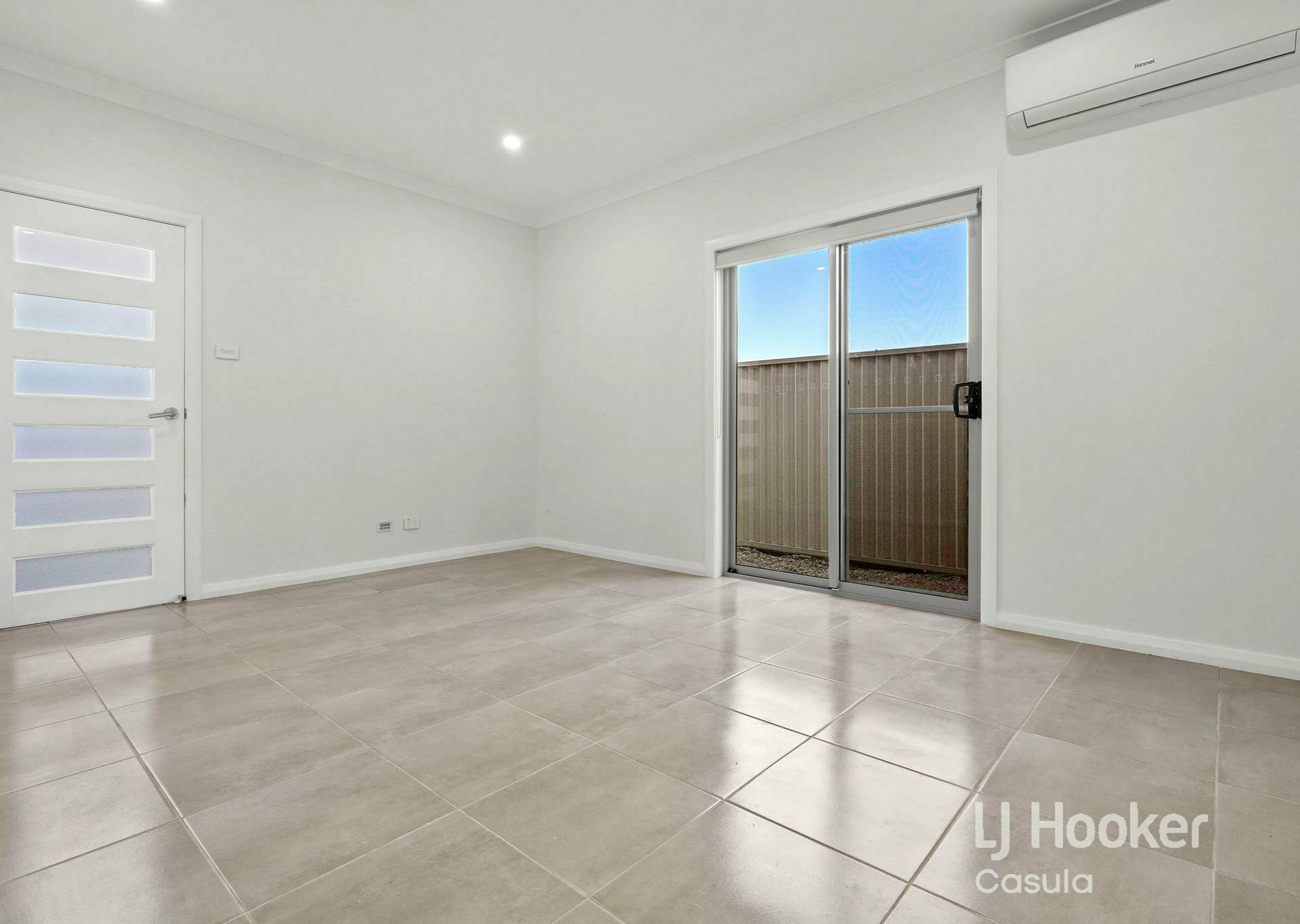 19A Hilda Avenue — photo 3 of 7