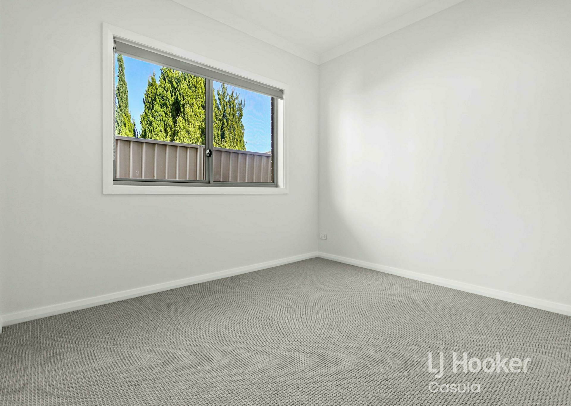 19A Hilda Avenue — photo 6 of 7