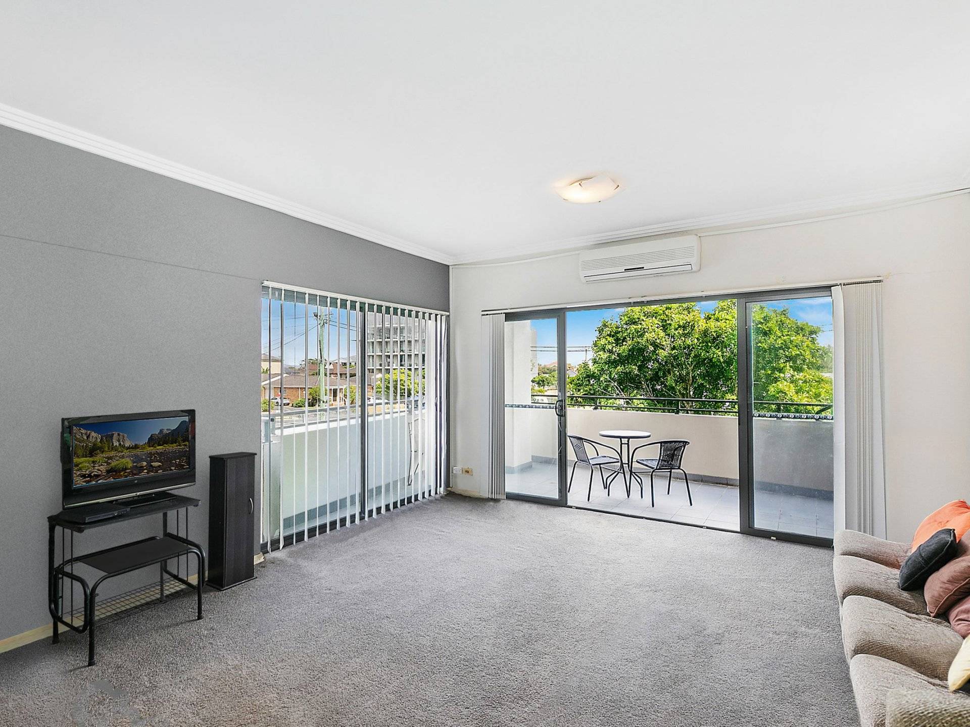 8/18-24 Torrens Avenue — photo 4 of 9