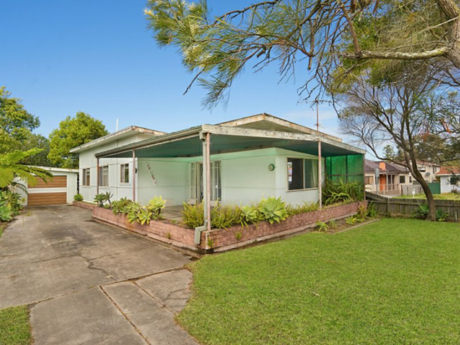 22 Gosford Avenue The Entrance NSW