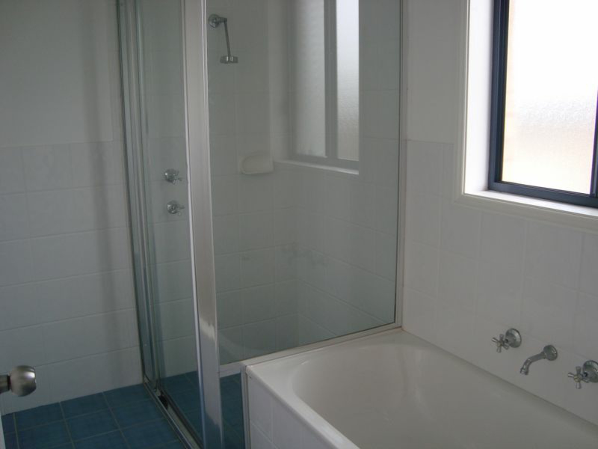 2/139 Ocean Parade, BLUE BAY