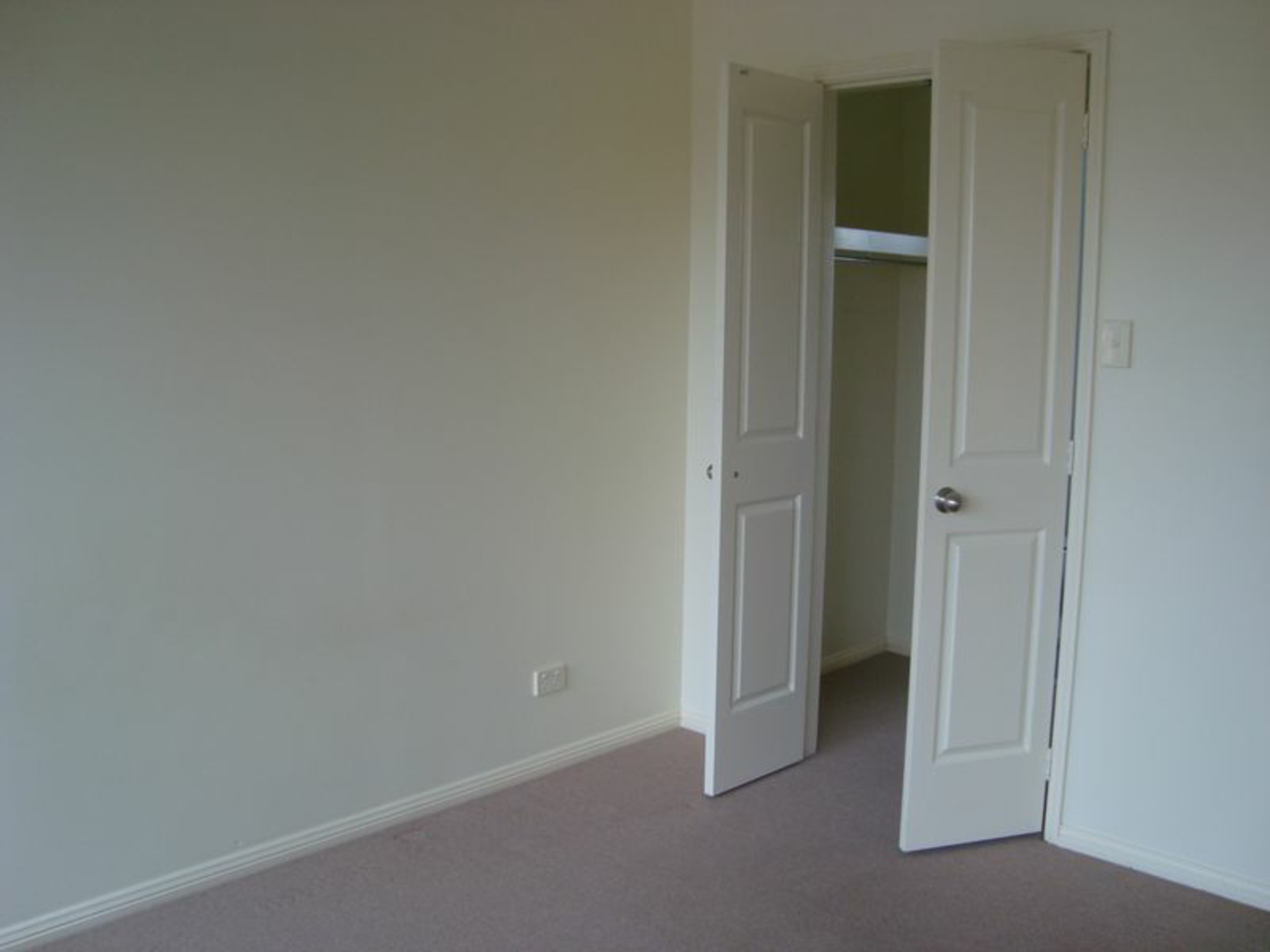2/139 Ocean Parade, BLUE BAY