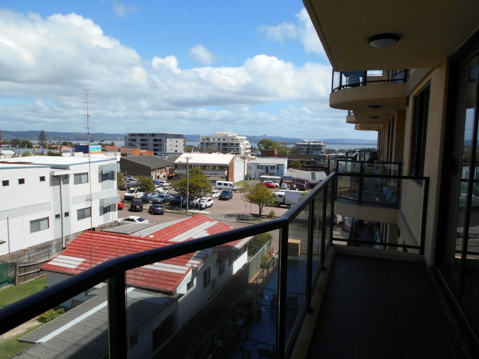 19/1-5 Bayview Avenue — photo 3 of 14