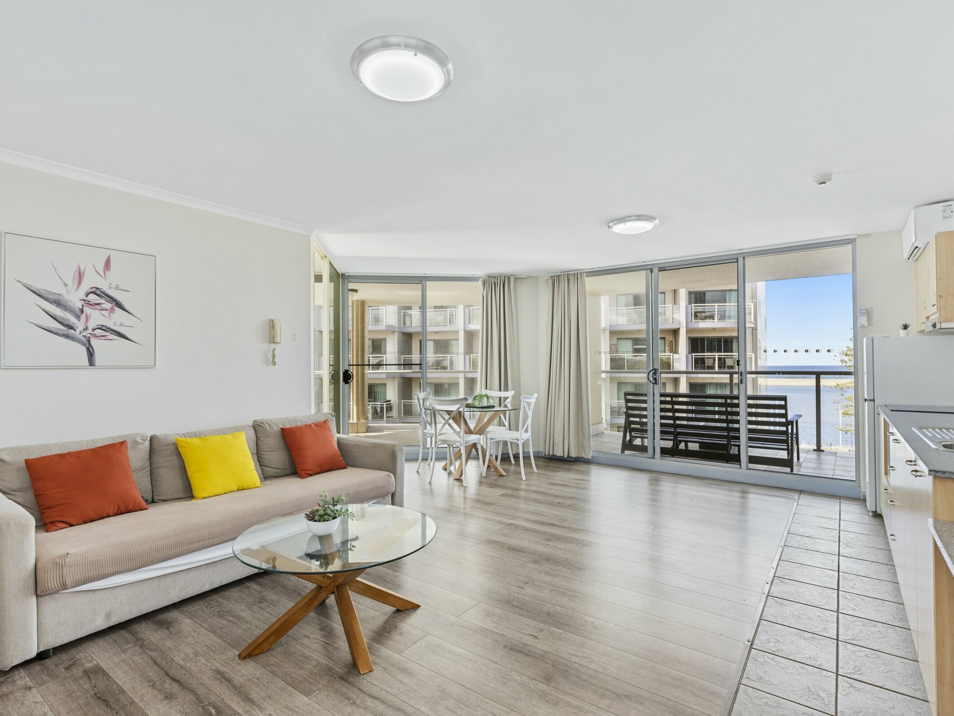 502/18 Coral Street — photo 7 of 15