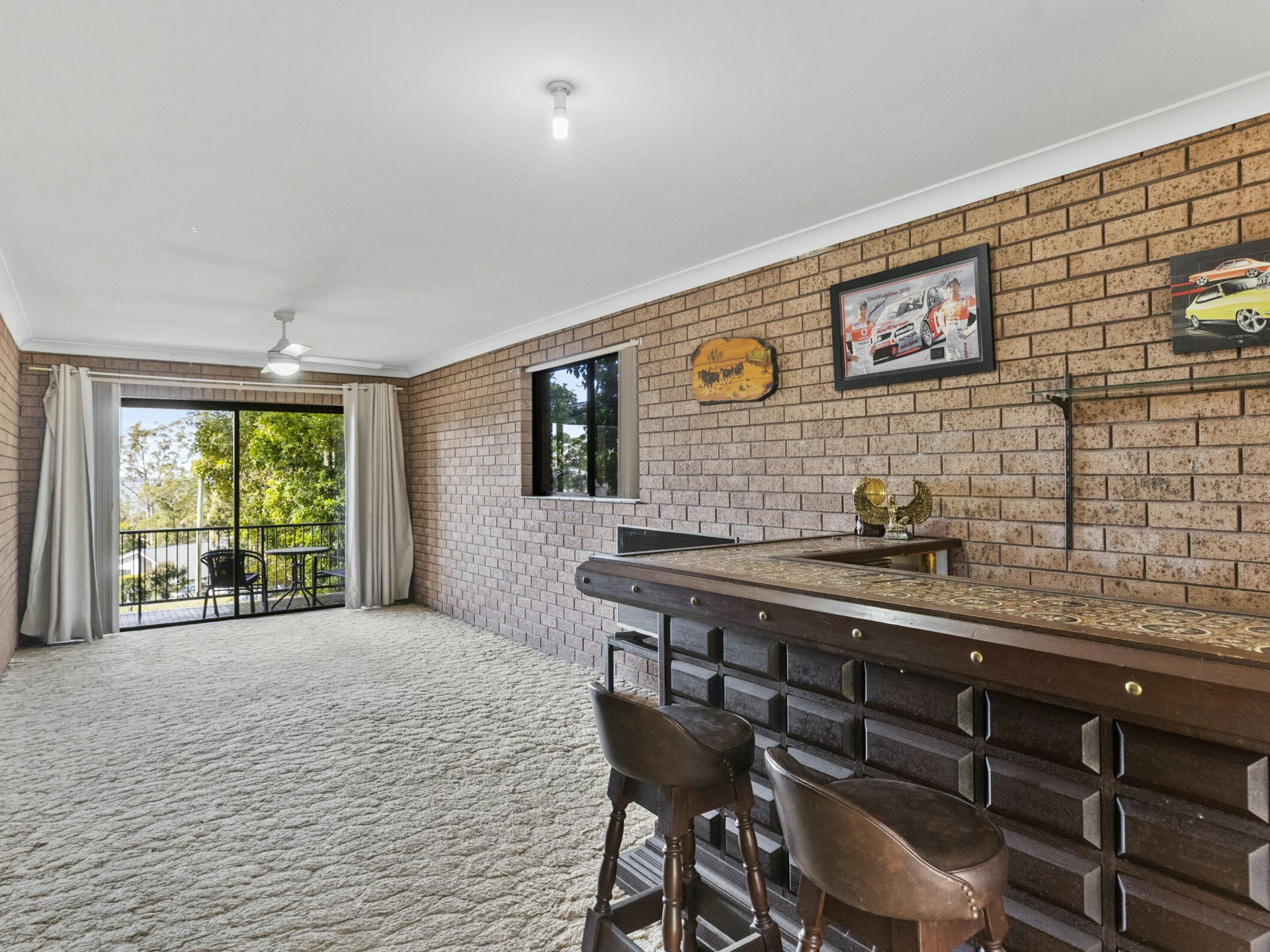 12 Jeannie Crescent — photo 10 of 19
