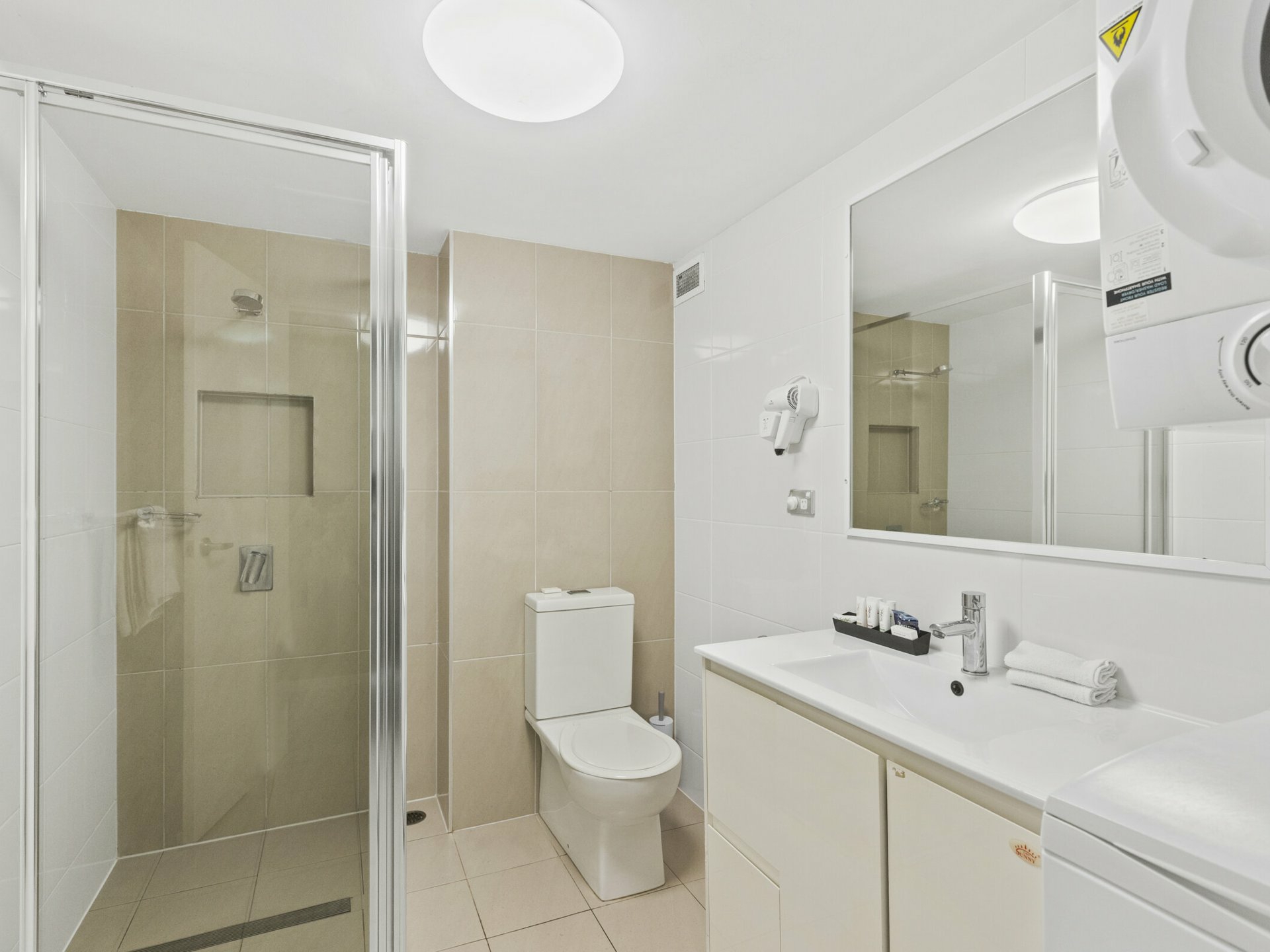 313/18A Coral Street — photo 7 of 10