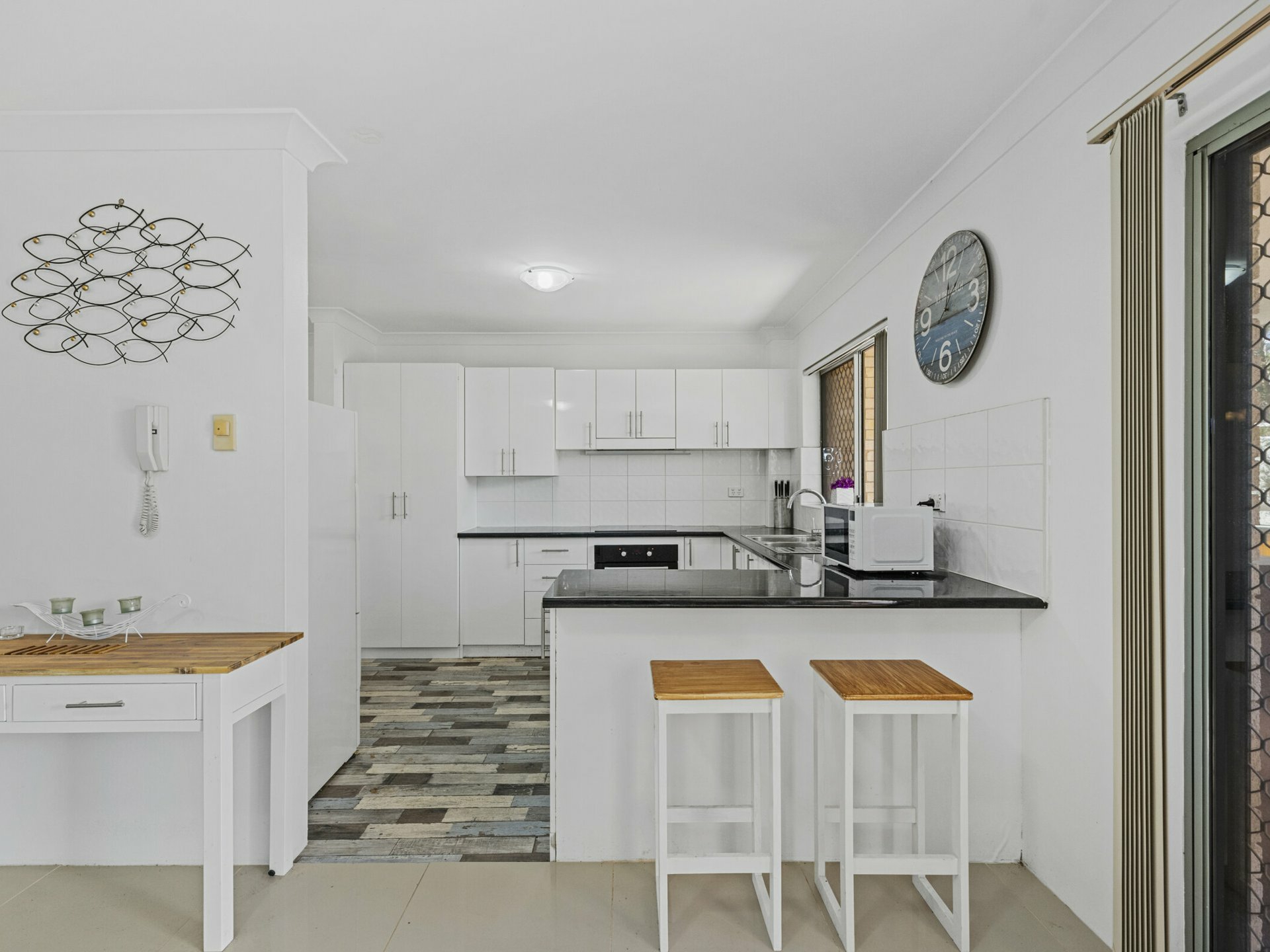 19/9 Bayview Avenue — photo 4 of 15