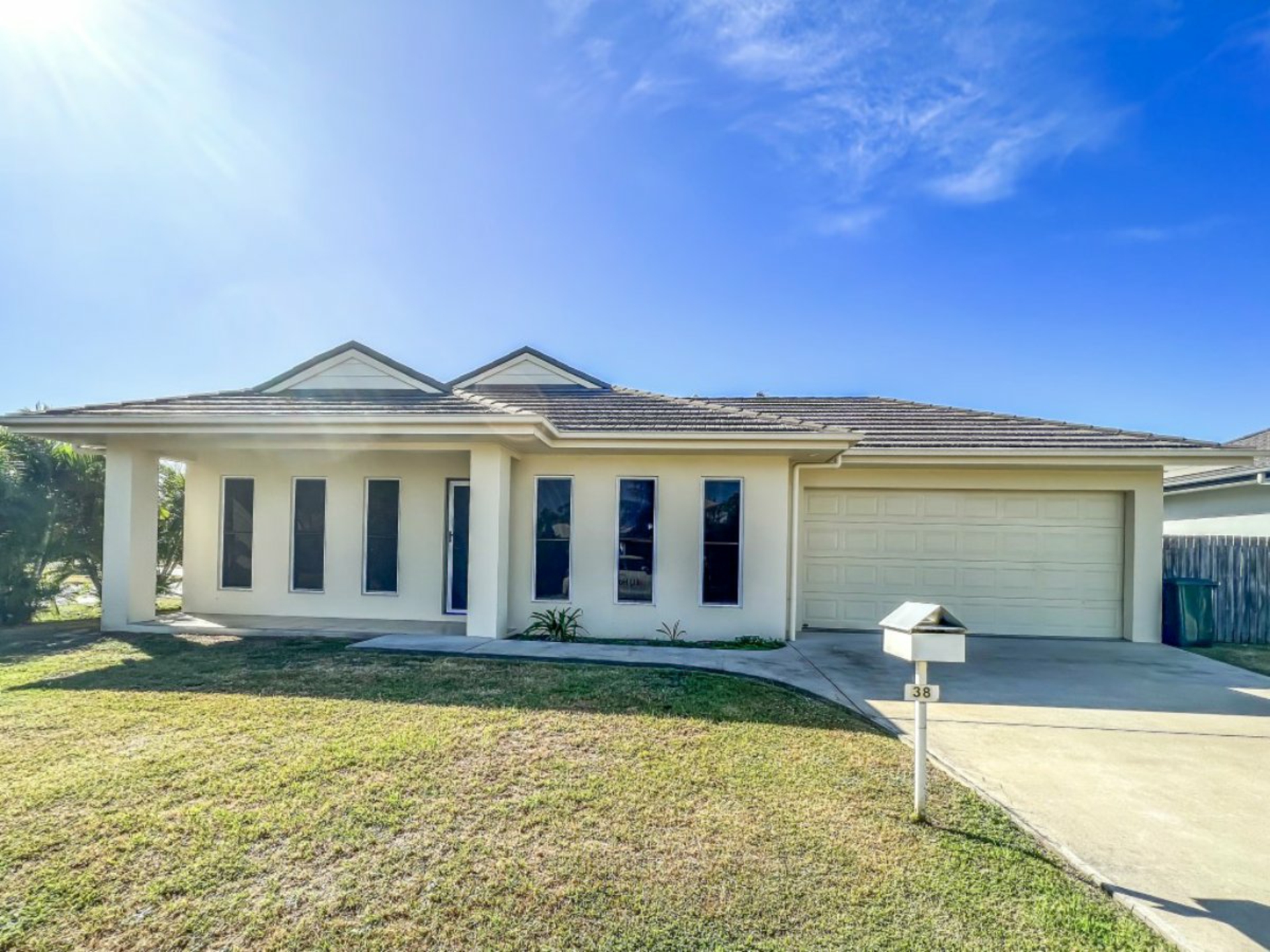 38 Seabreeze Crescent, BOWEN