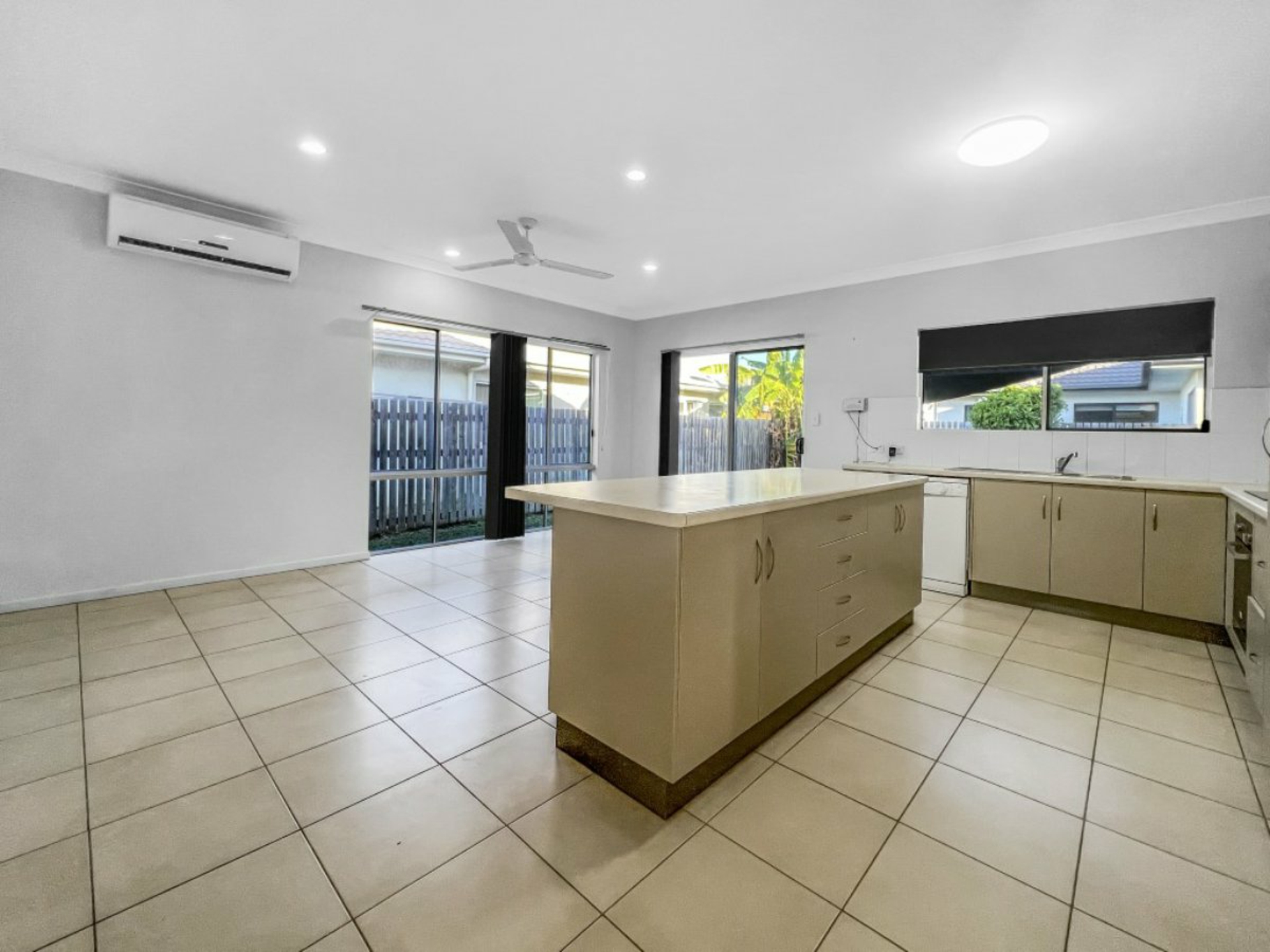 38 Seabreeze Crescent, BOWEN