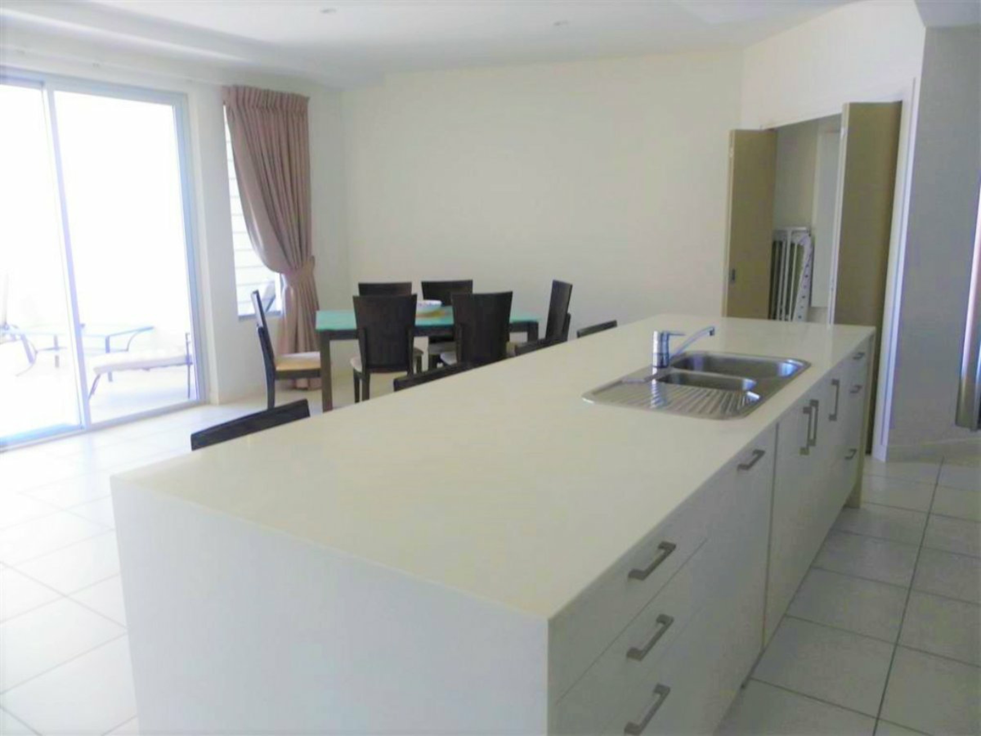 Apartment 12/2b Horseshoe Bay Road, BOWEN