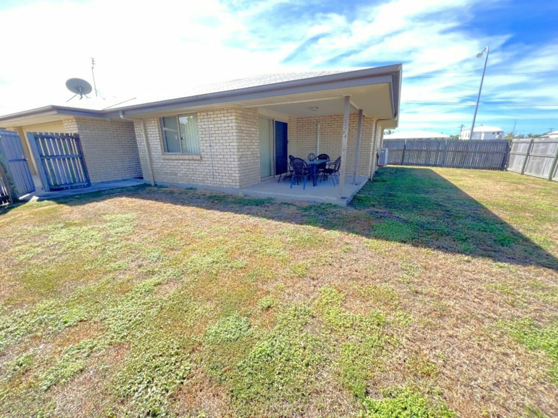 2A Summer Place, BOWEN
