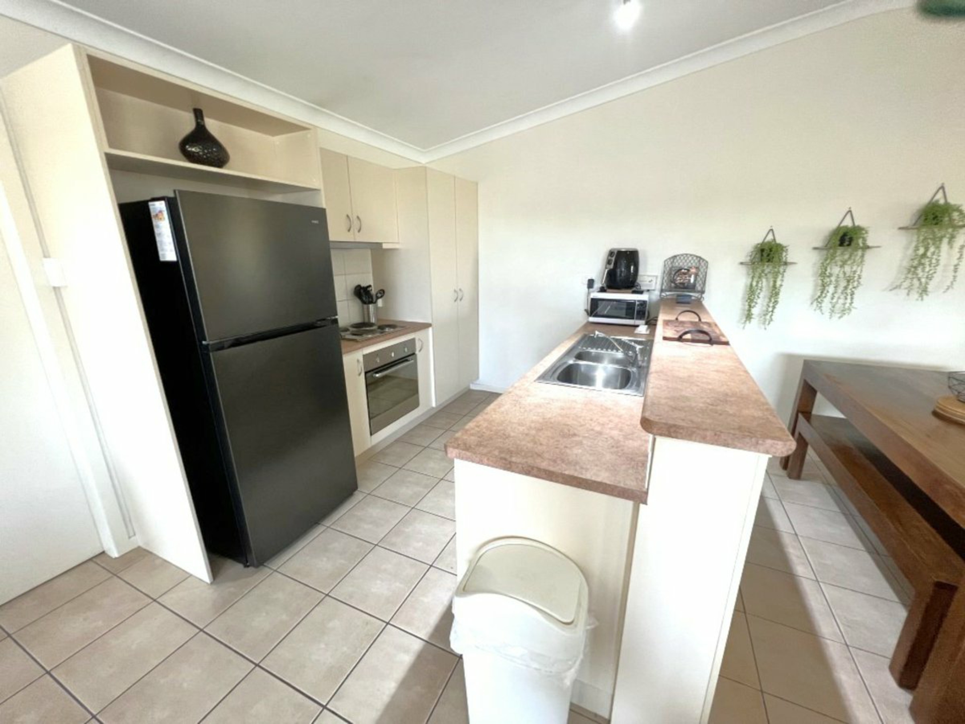 2A Summer Place, BOWEN
