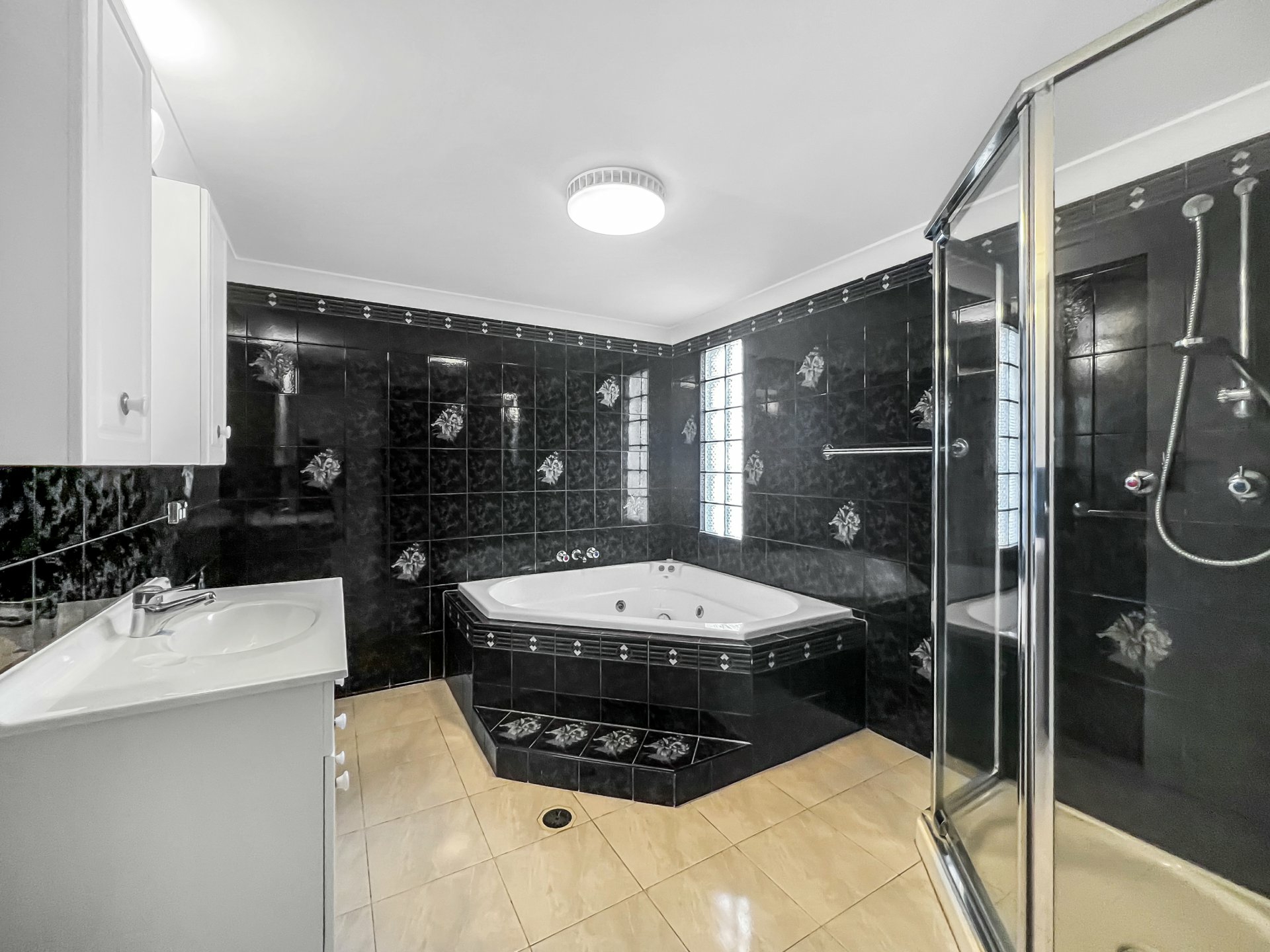 29 Mitchell Street, BOWEN