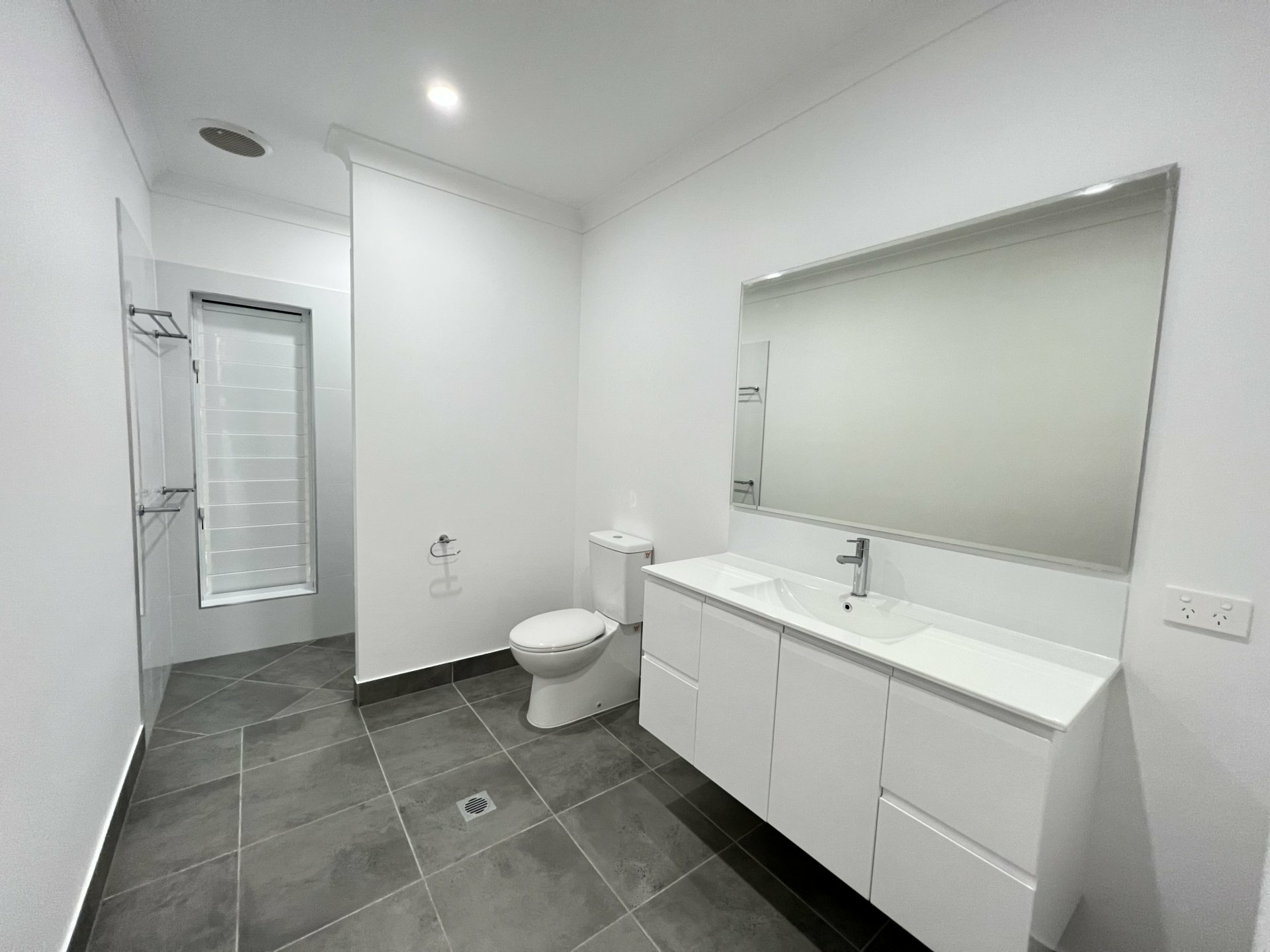 9 Crofton Street, BOWEN