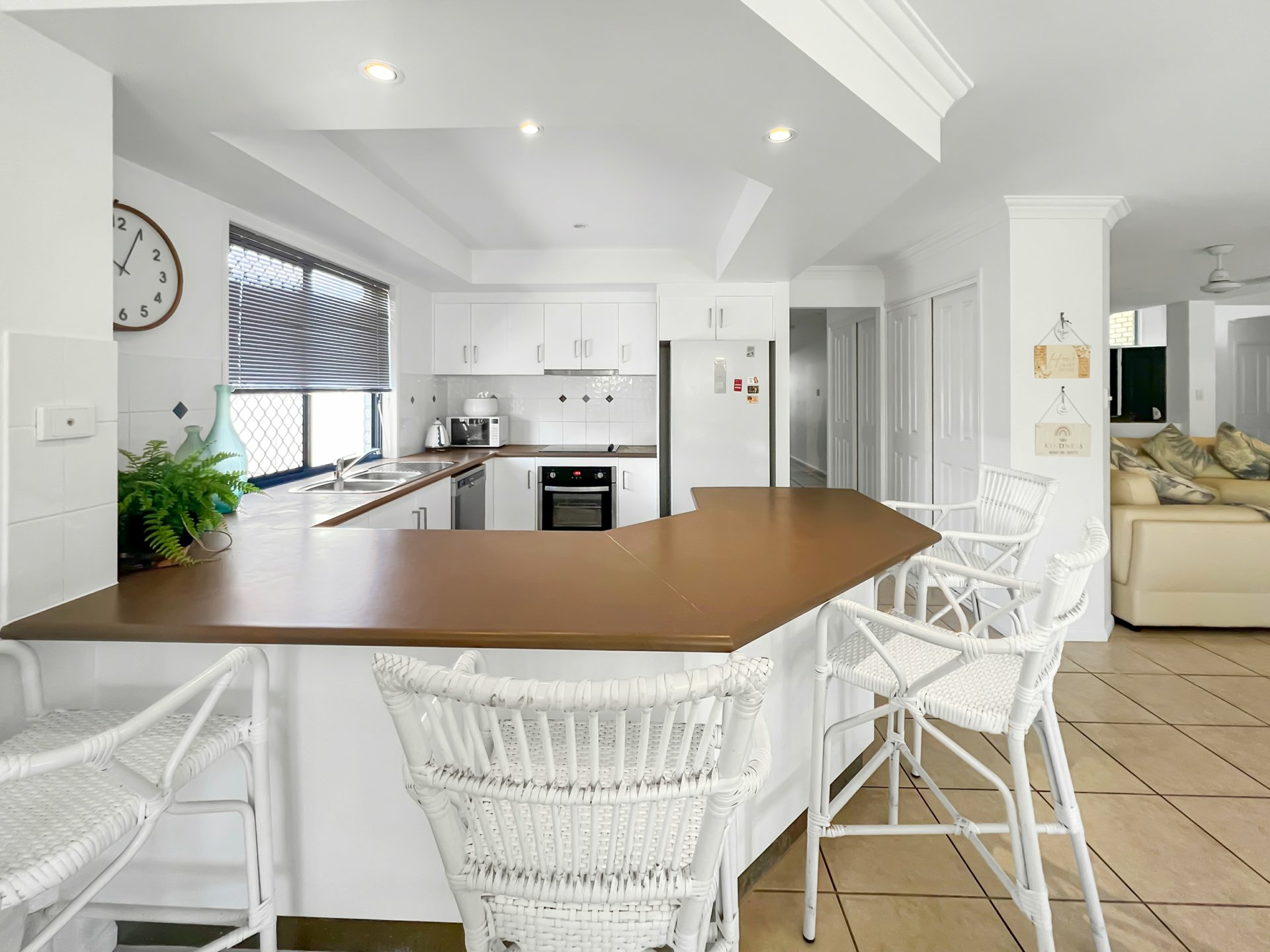 142 Ocean View Drive, BOWEN