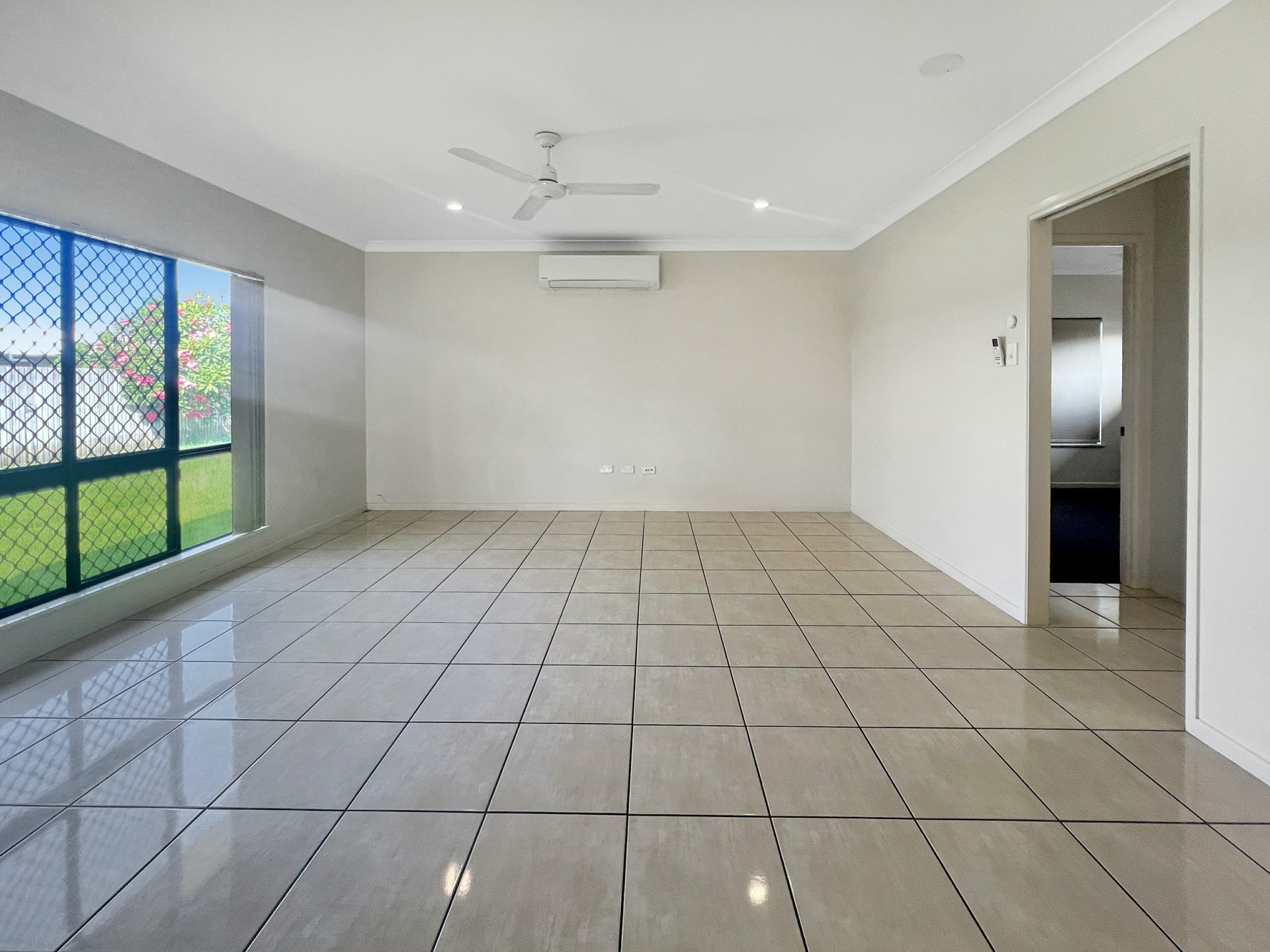 8 Cowrie Street, Bowen