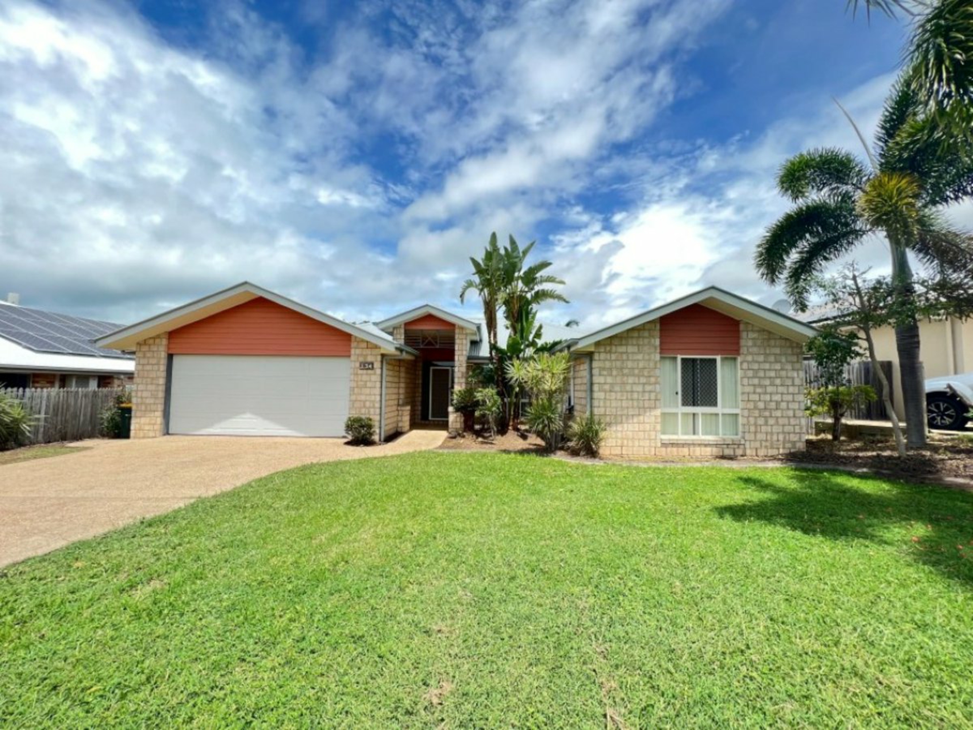 134 Ocean View Drive, BOWEN