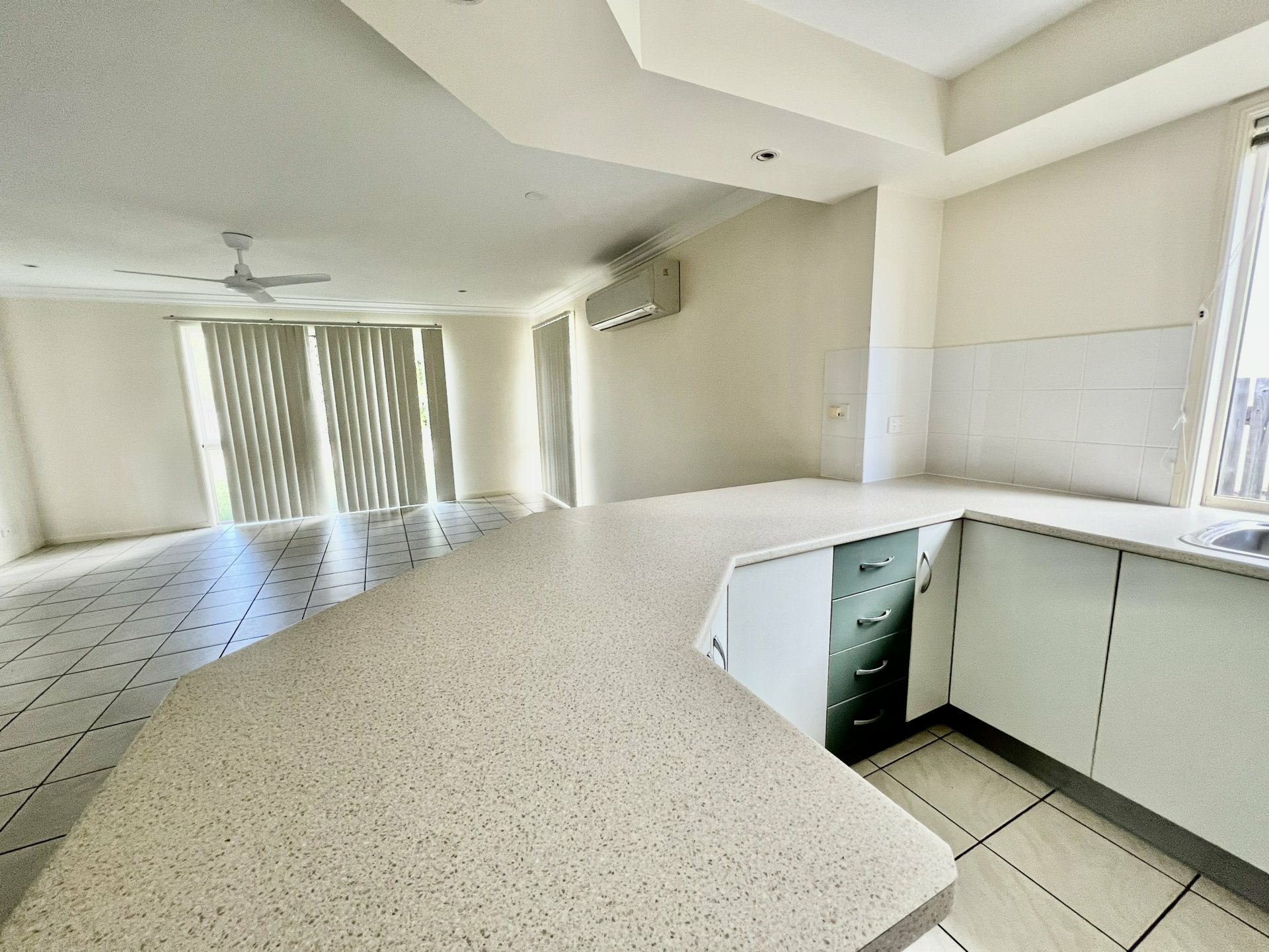 134 Ocean View Drive, BOWEN