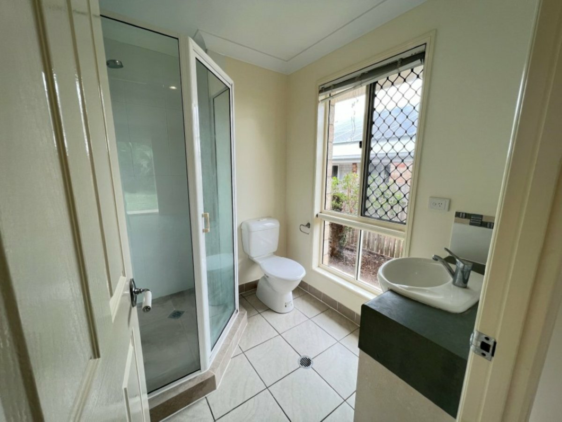 134 Ocean View Drive, BOWEN