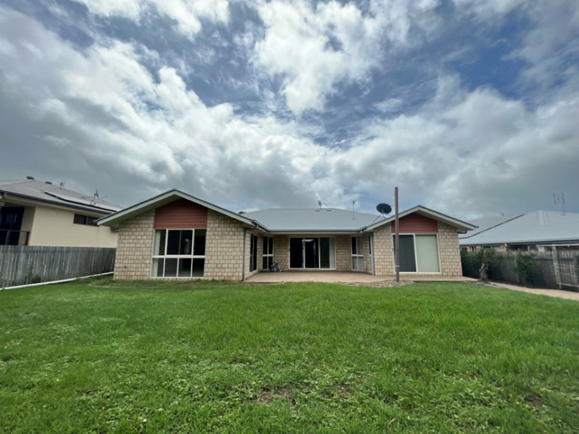 134 Ocean View Drive, BOWEN
