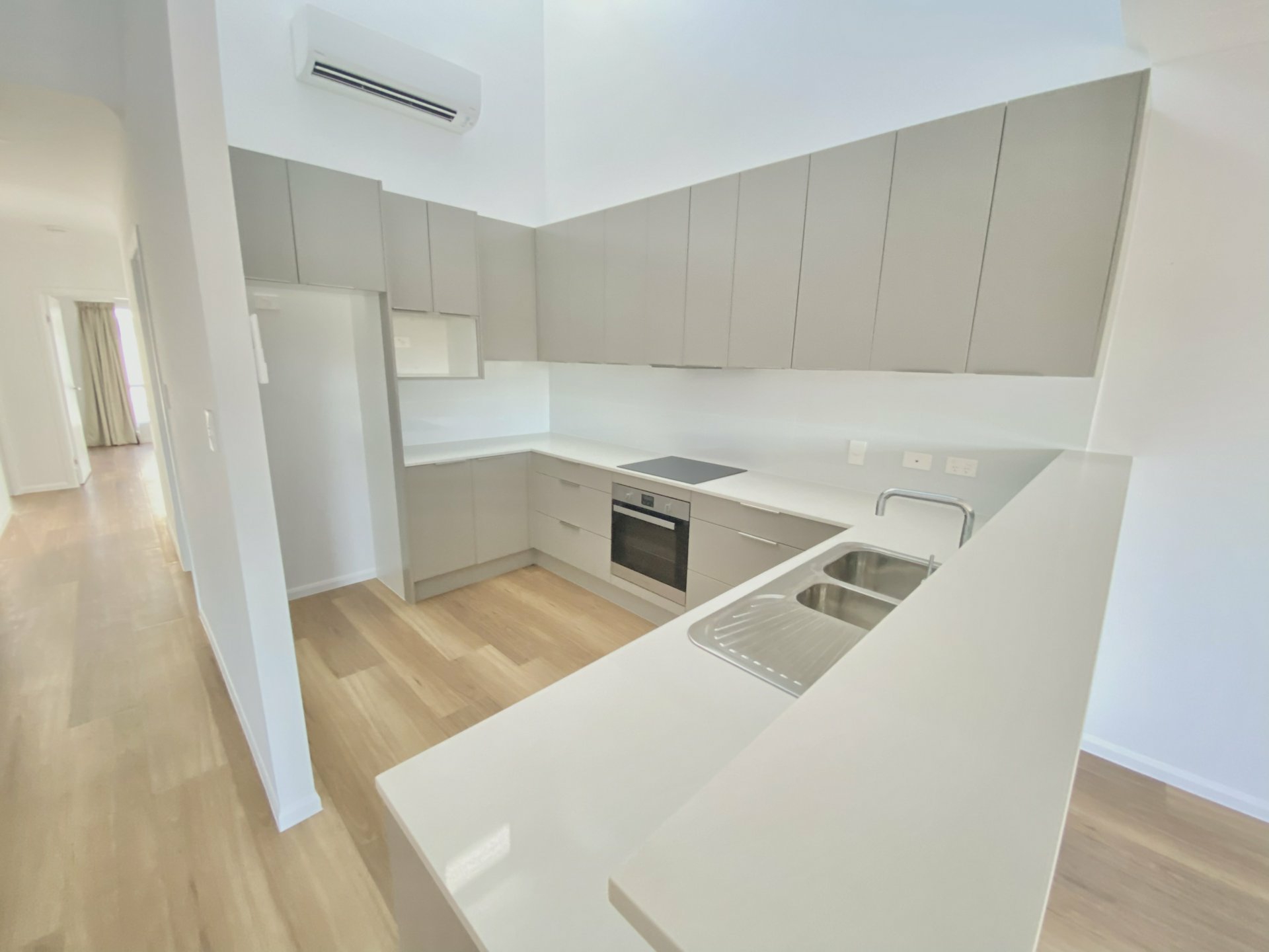 Unit 44-48 Tracey Street — photo 5 of 18