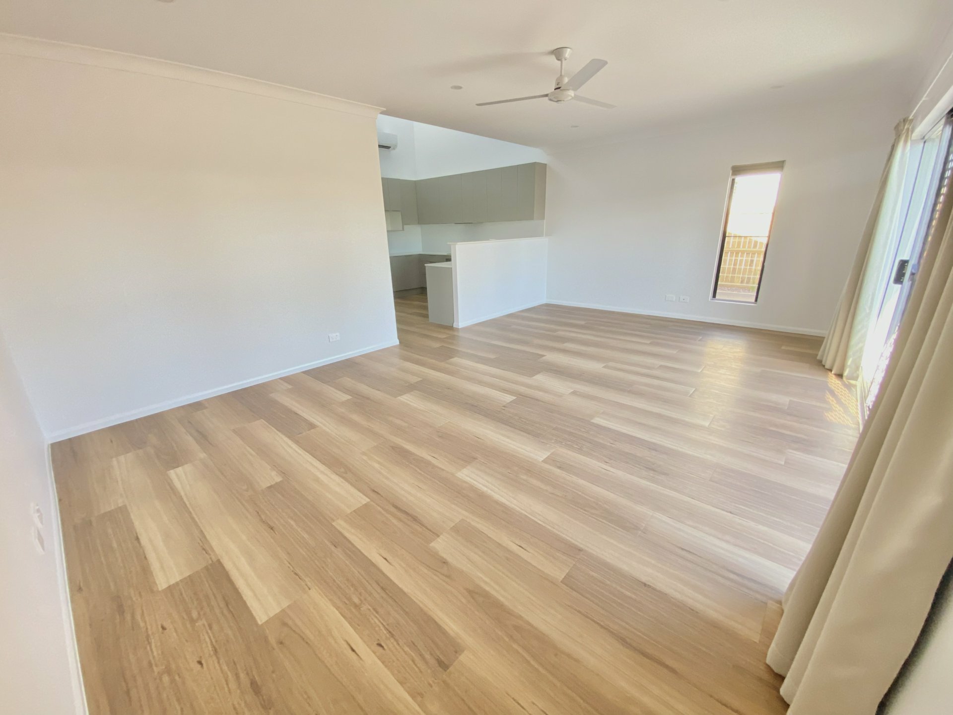 Unit 44-48 Tracey Street — photo 6 of 18