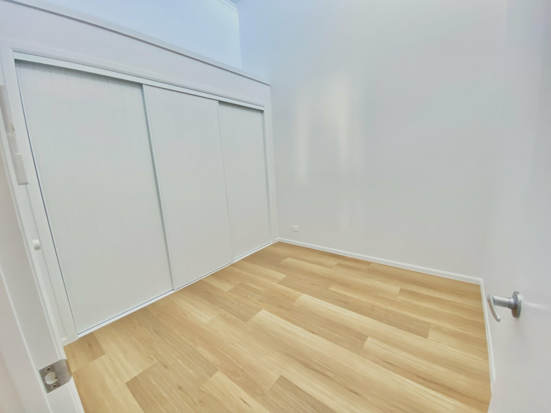 Unit 44-48 Tracey Street — photo 10 of 18