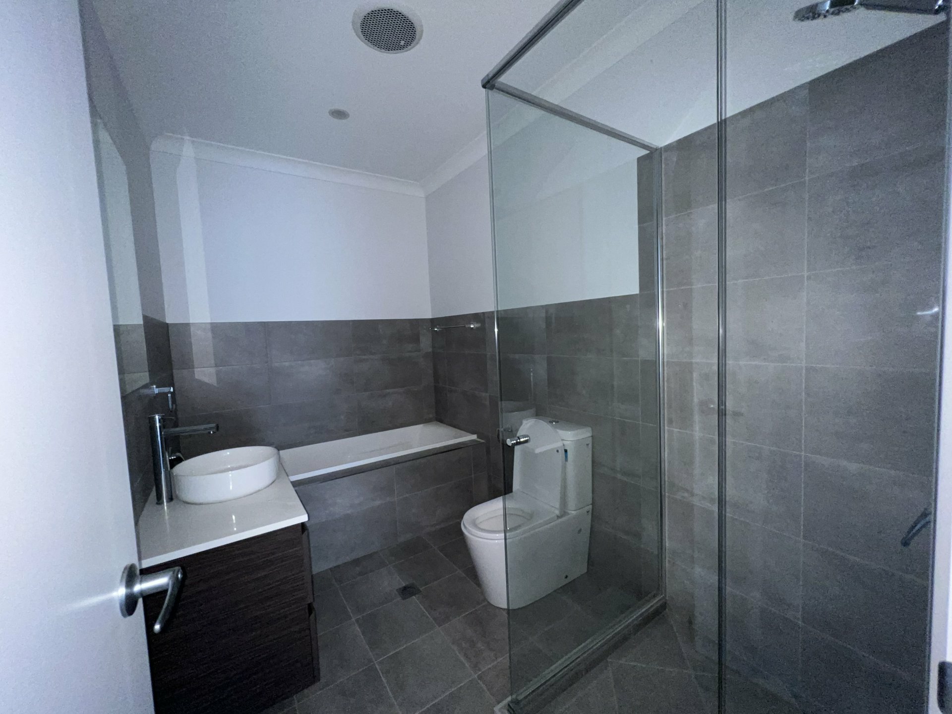 Unit 44-48 Tracey Street — photo 12 of 18