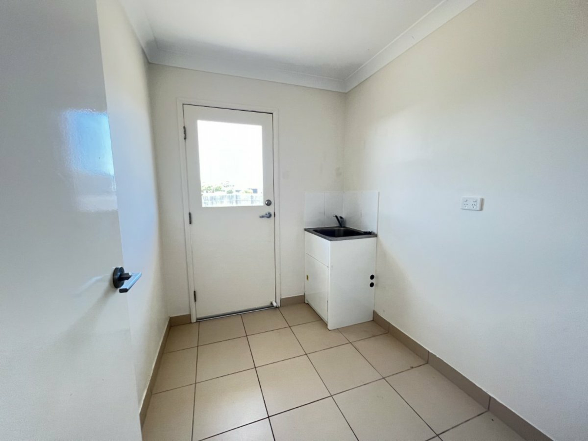 155 Queens Road, BOWEN