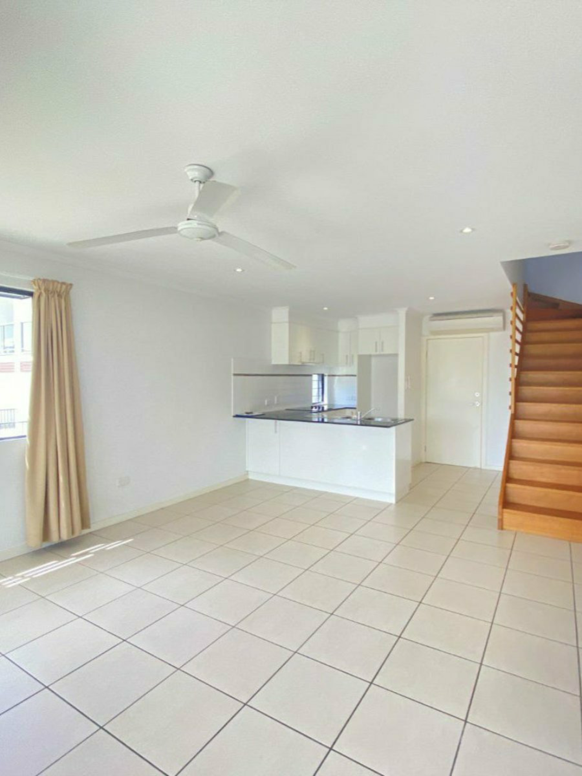Unit 2/74A Powell Street, Bowen
