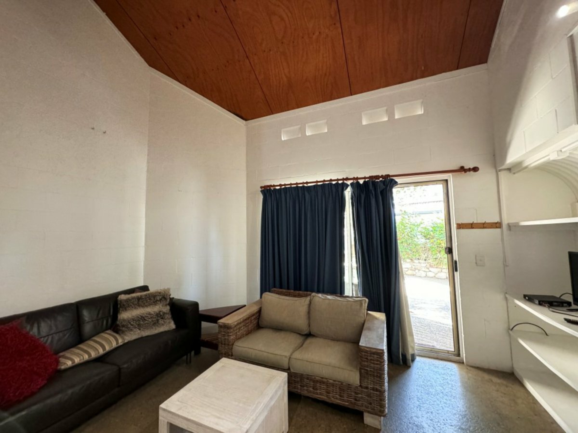 4/8 Pandanus Street — photo 10 of 11