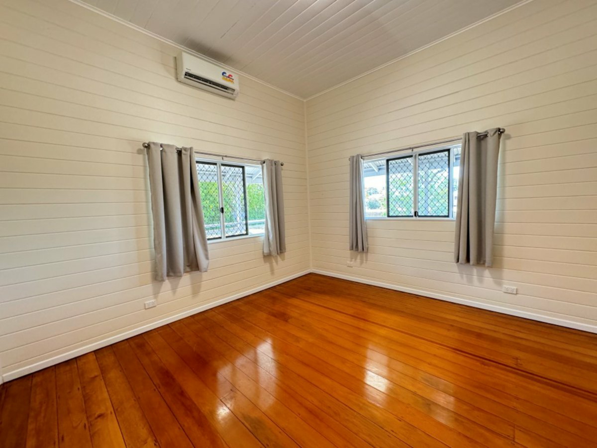 12 Dalrymple Street, BOWEN