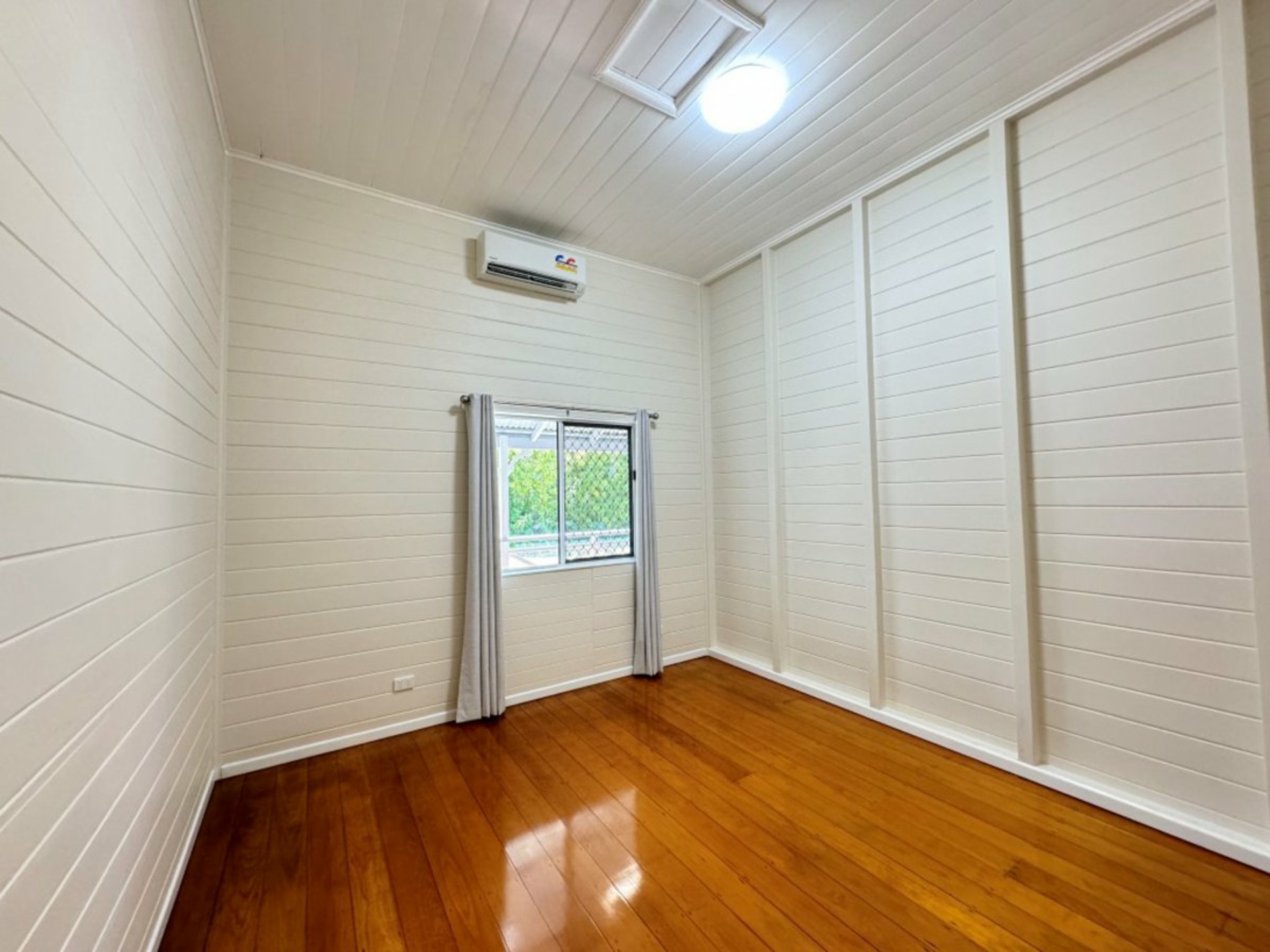 12 Dalrymple Street, BOWEN