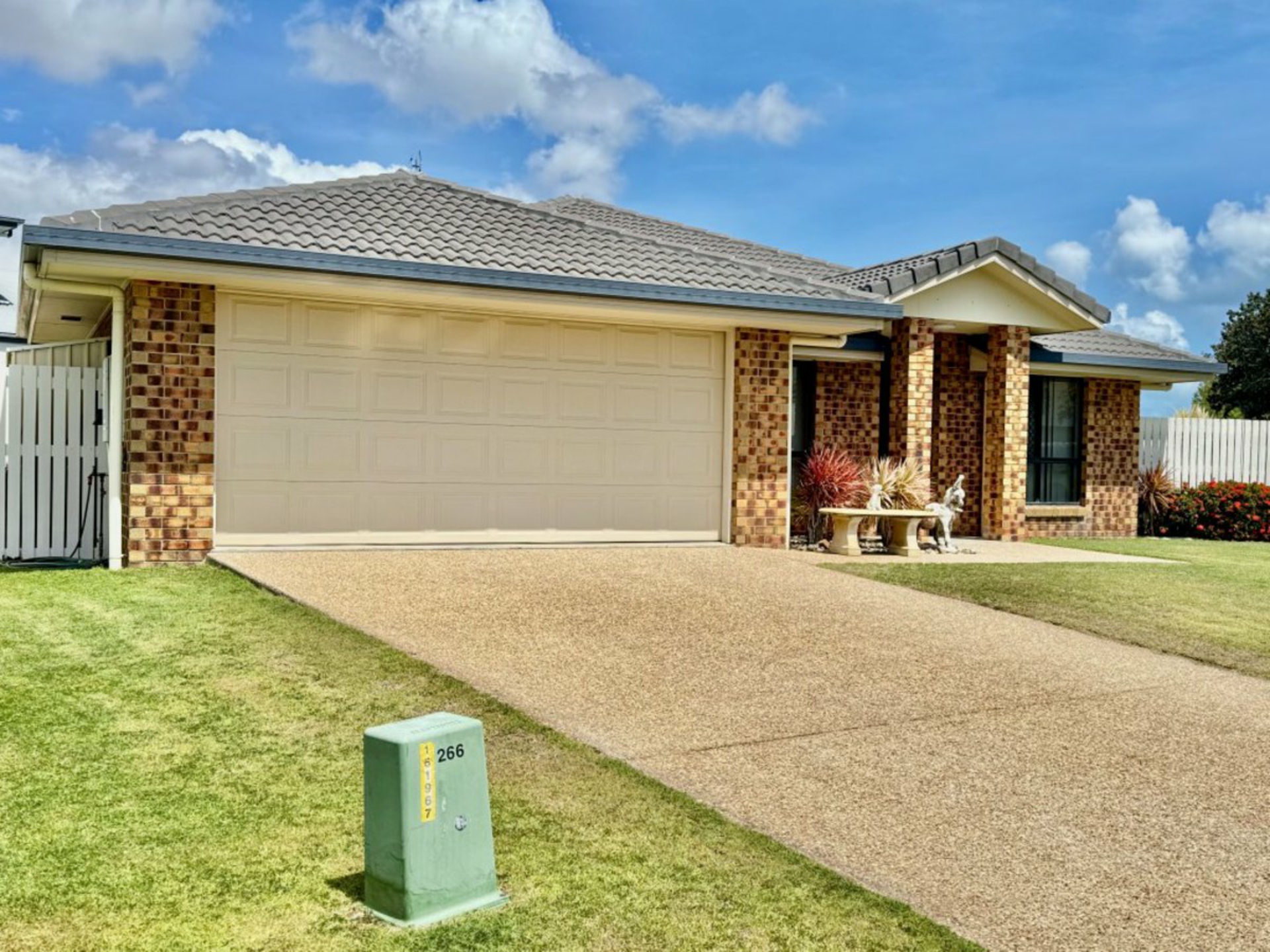 12 Summer Place, BOWEN