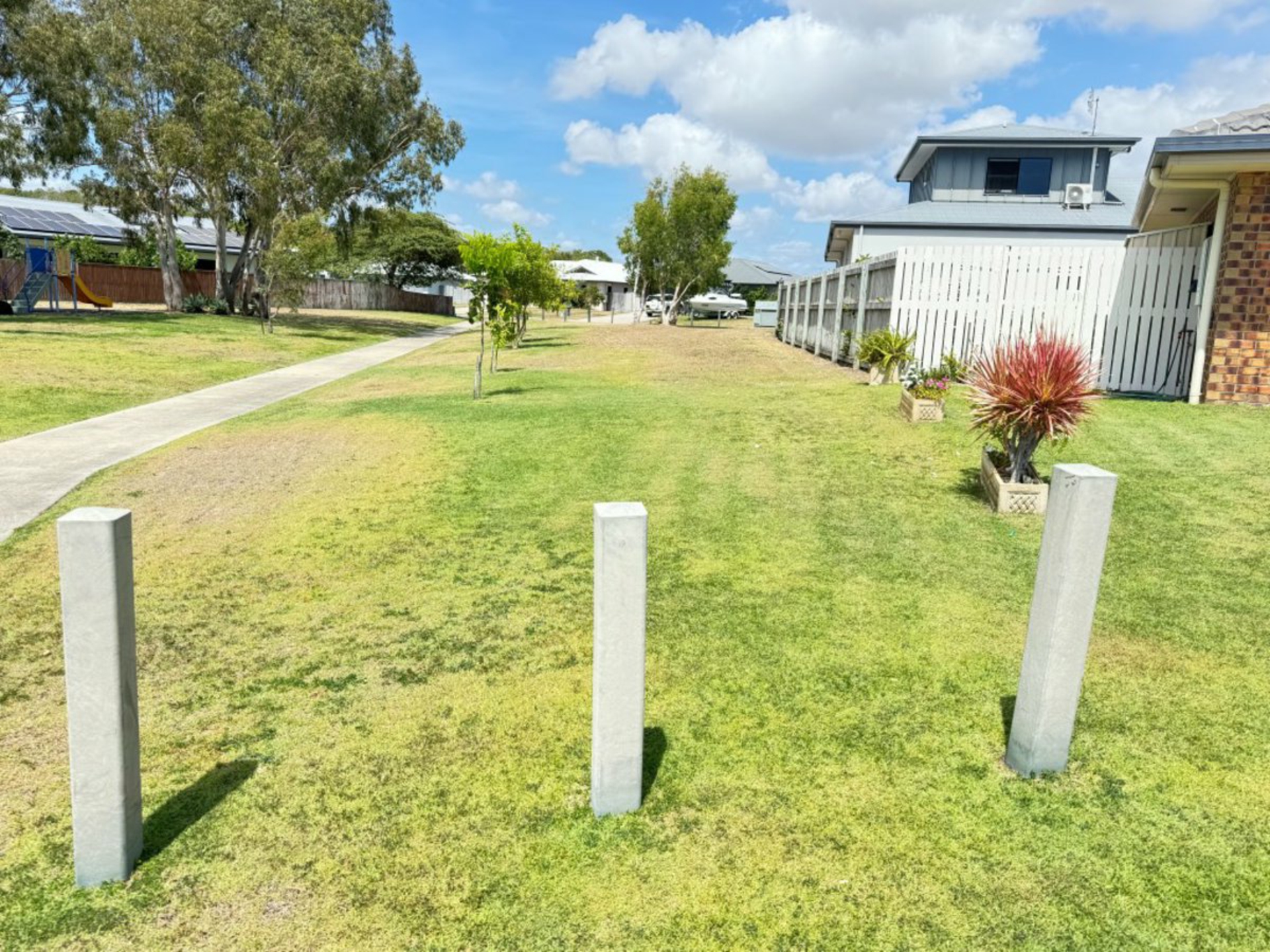 12 Summer Place, BOWEN