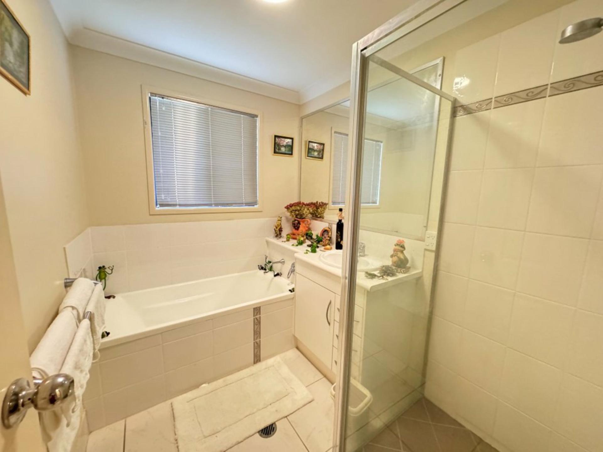 12 Summer Place, BOWEN