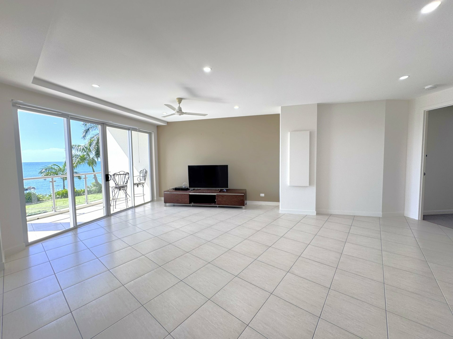 Apartment 5/2B Horseshoe Bay Road, BOWEN