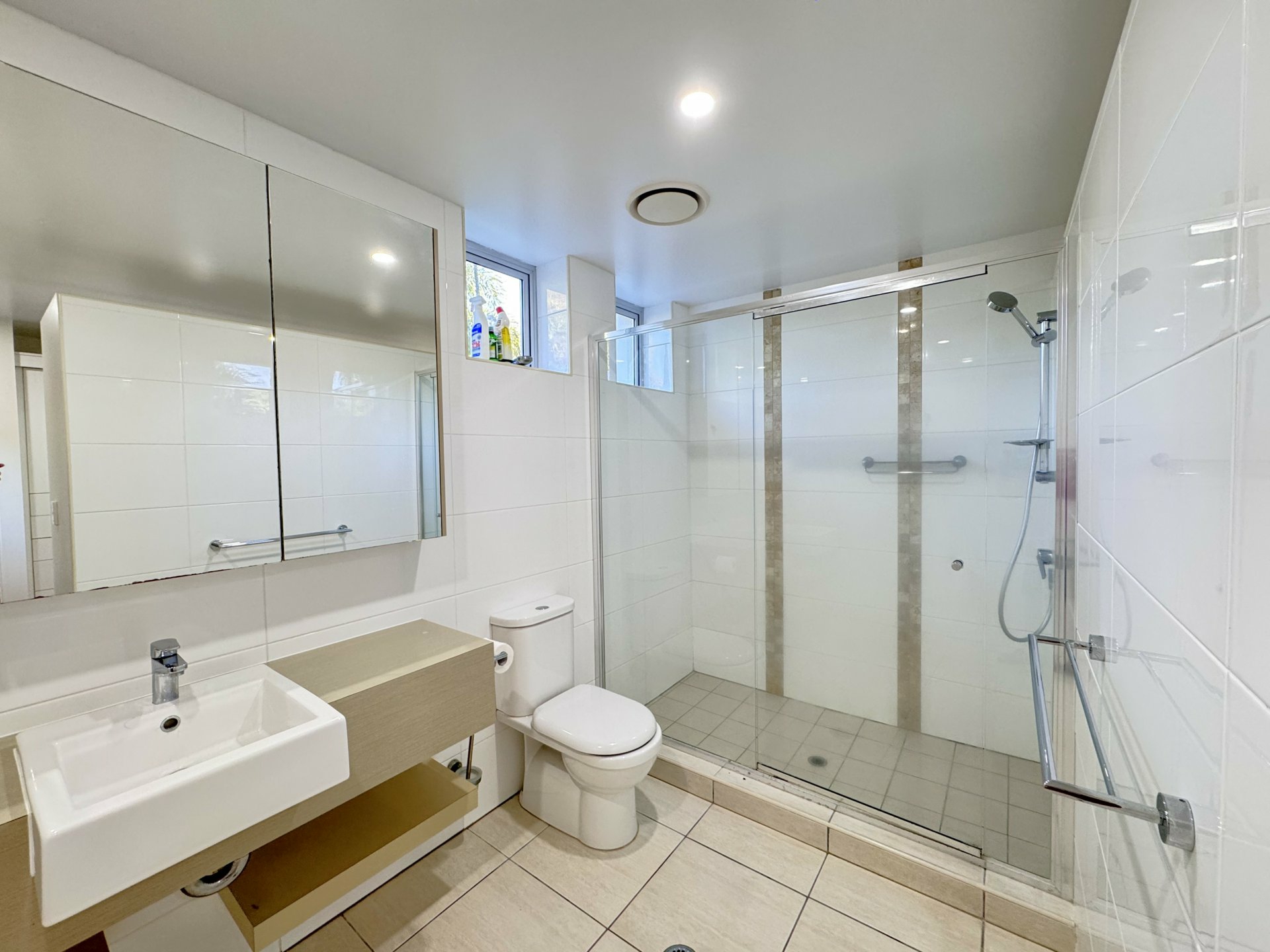 Apartment 5/2B Horseshoe Bay Road, BOWEN