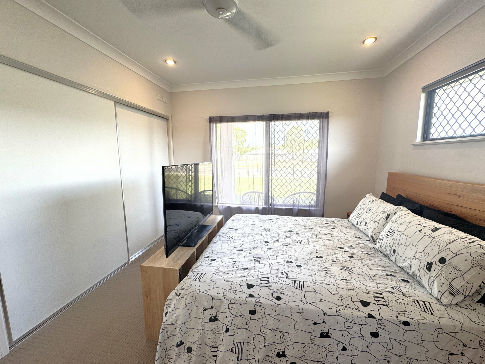 12 Cowrie Street, BOWEN