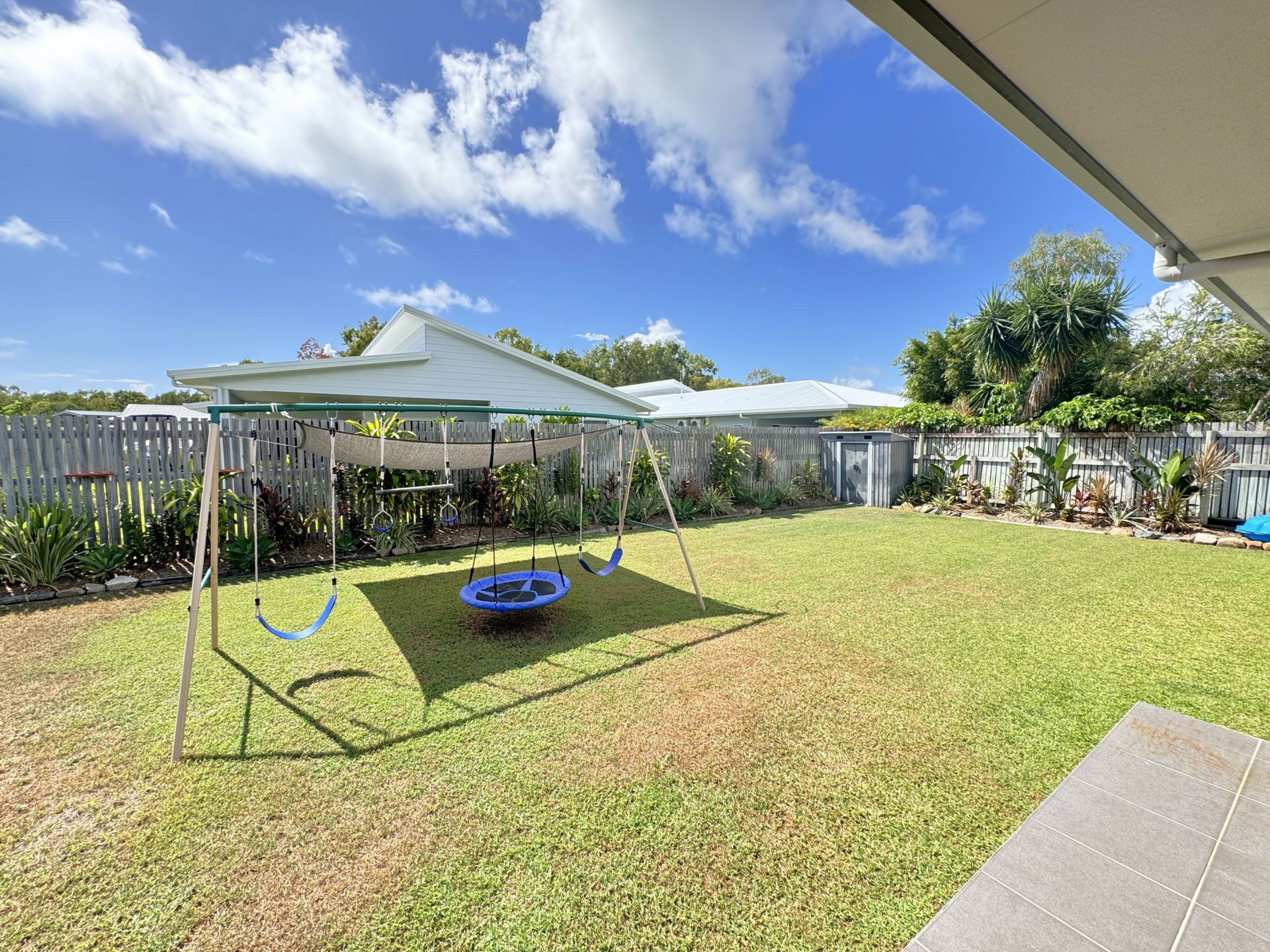 12 Cowrie Street, BOWEN