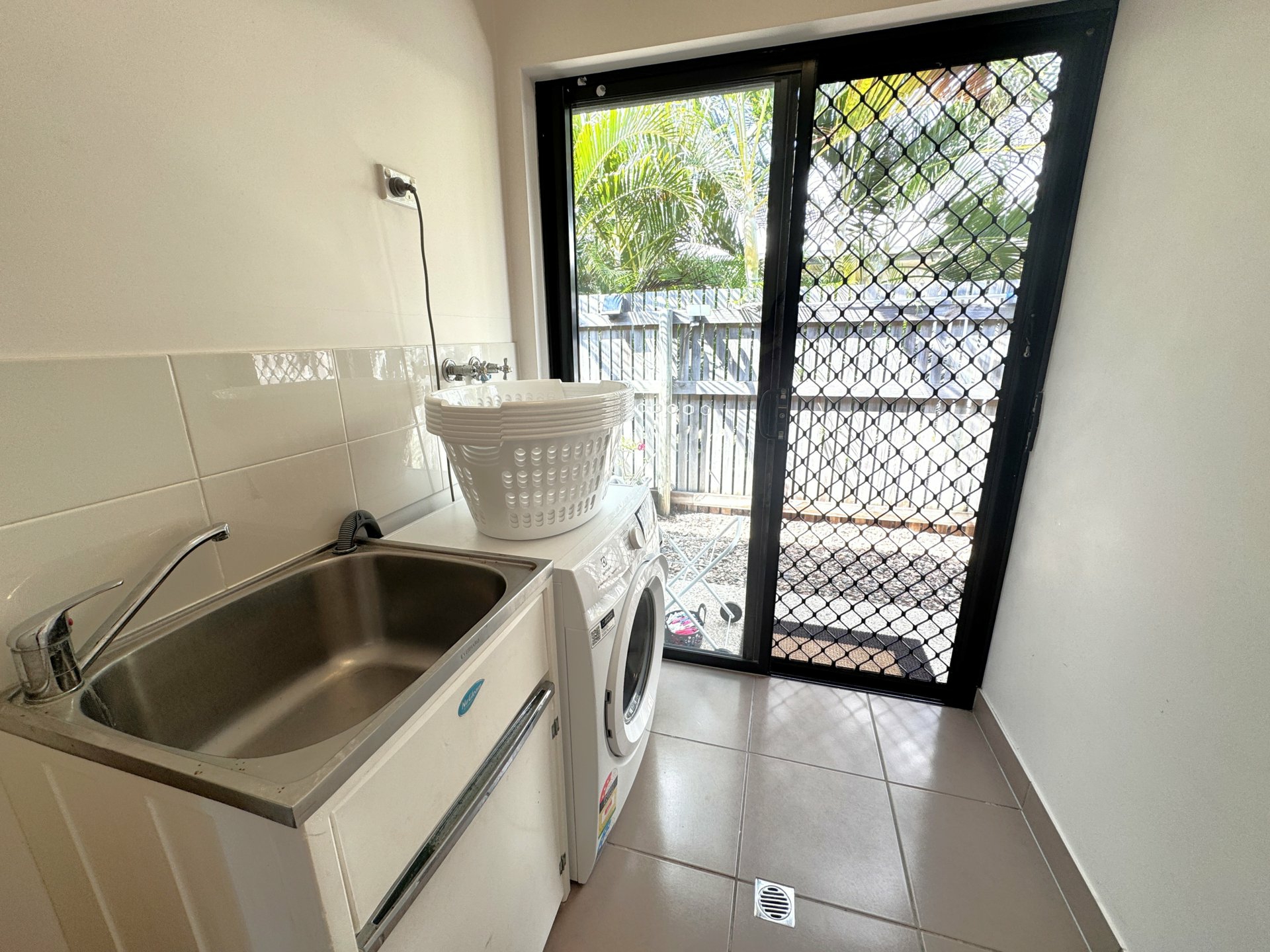 12 Cowrie Street, BOWEN