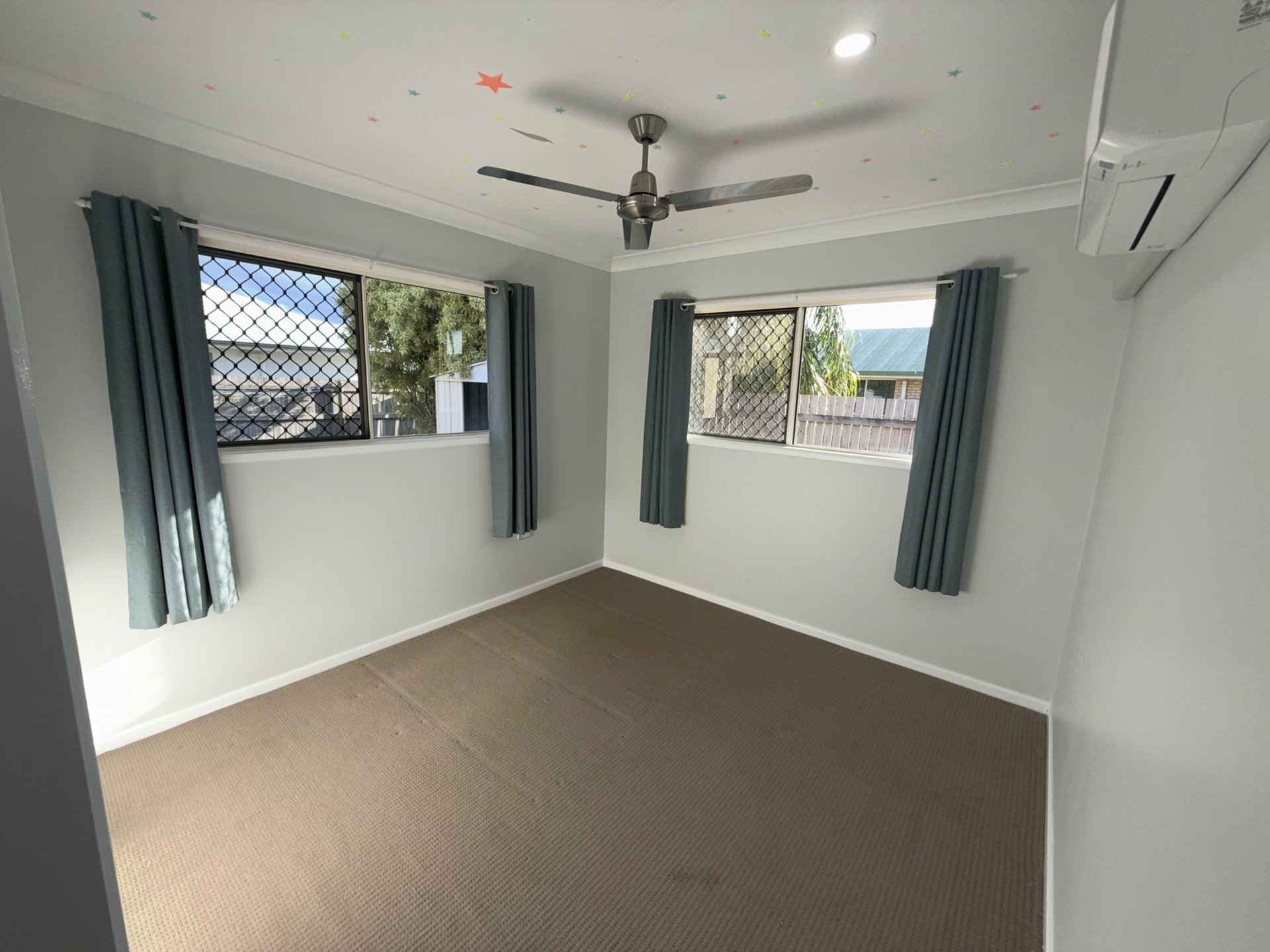 9 Oak Crescent, BOWEN