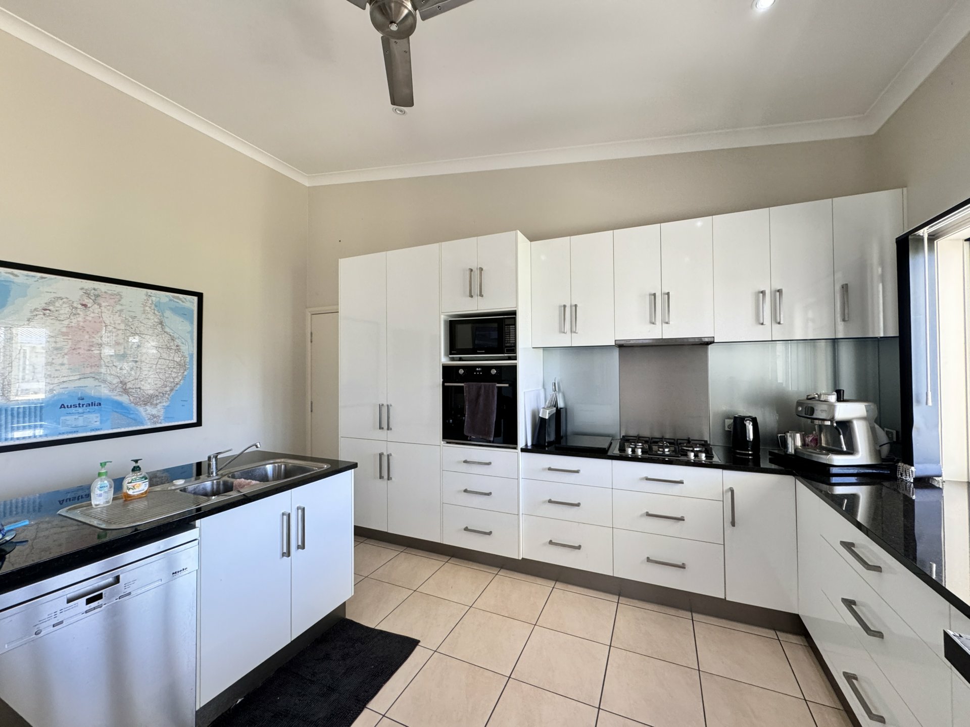 3 Hill Street, BOWEN