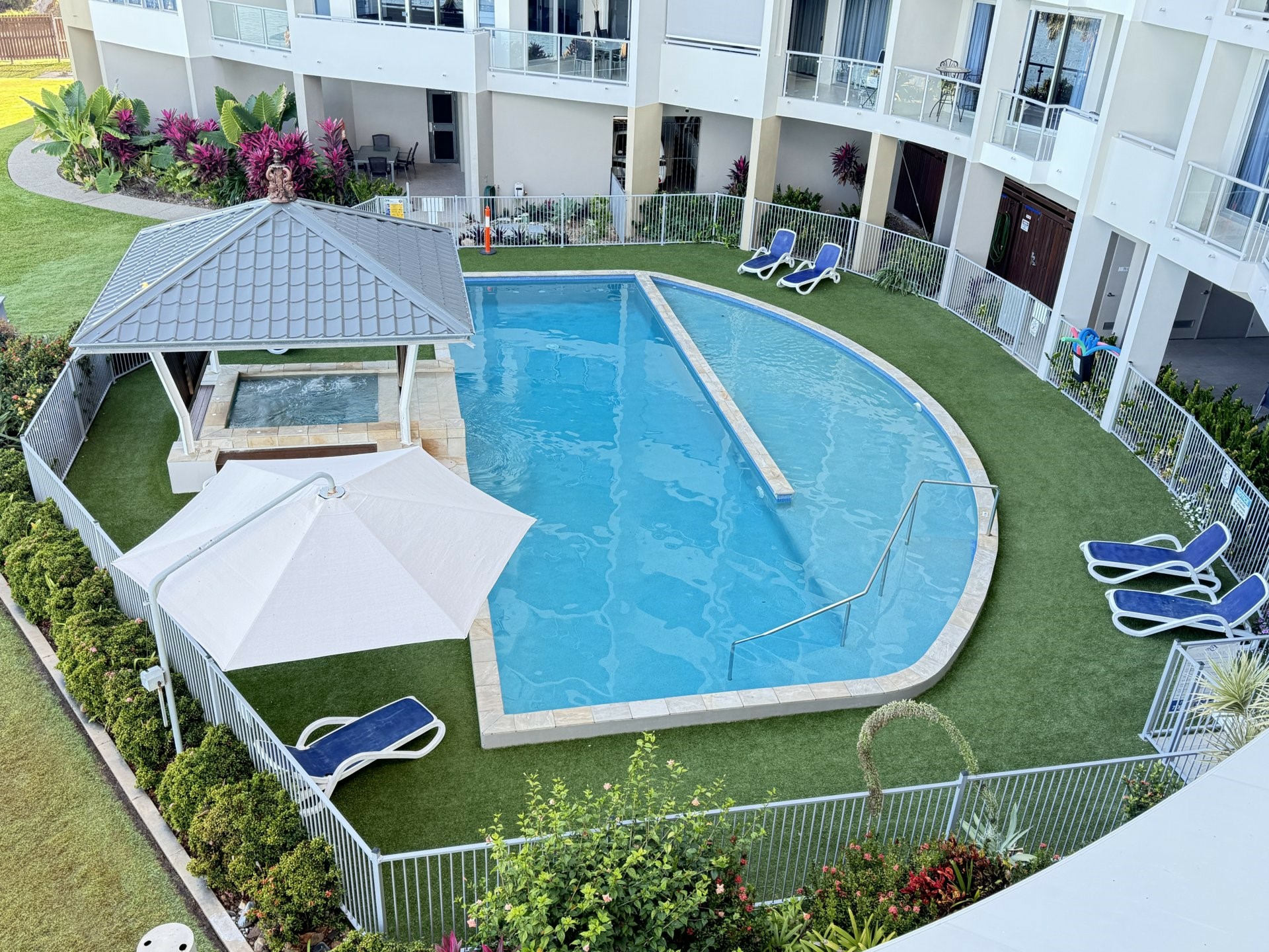 2/2B Horseshoe Bay Road, Coral Cove Apartments, BOWEN